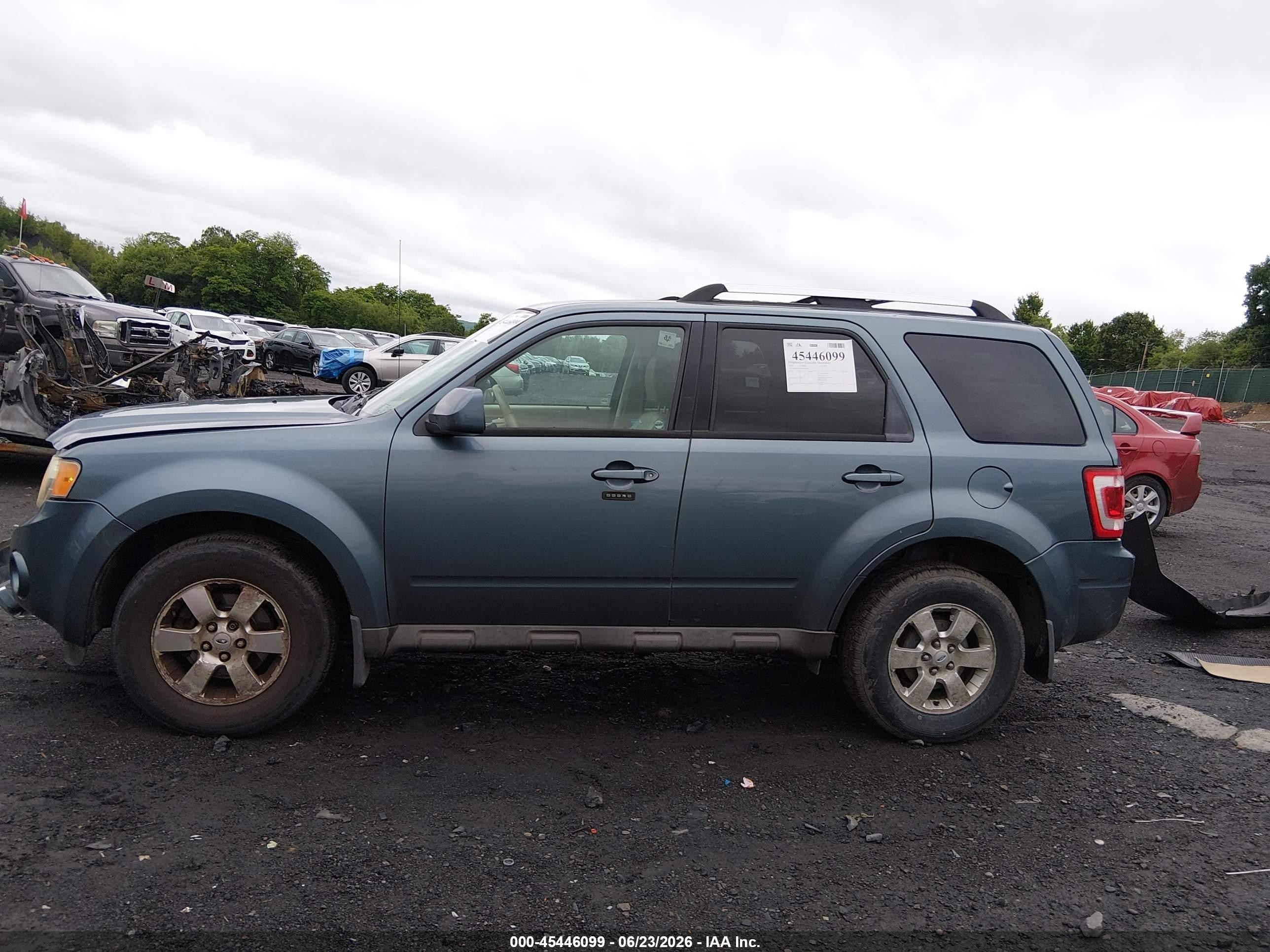2010 Ford Escape Limited Blue vin: 1FMCU9E73AKC99769