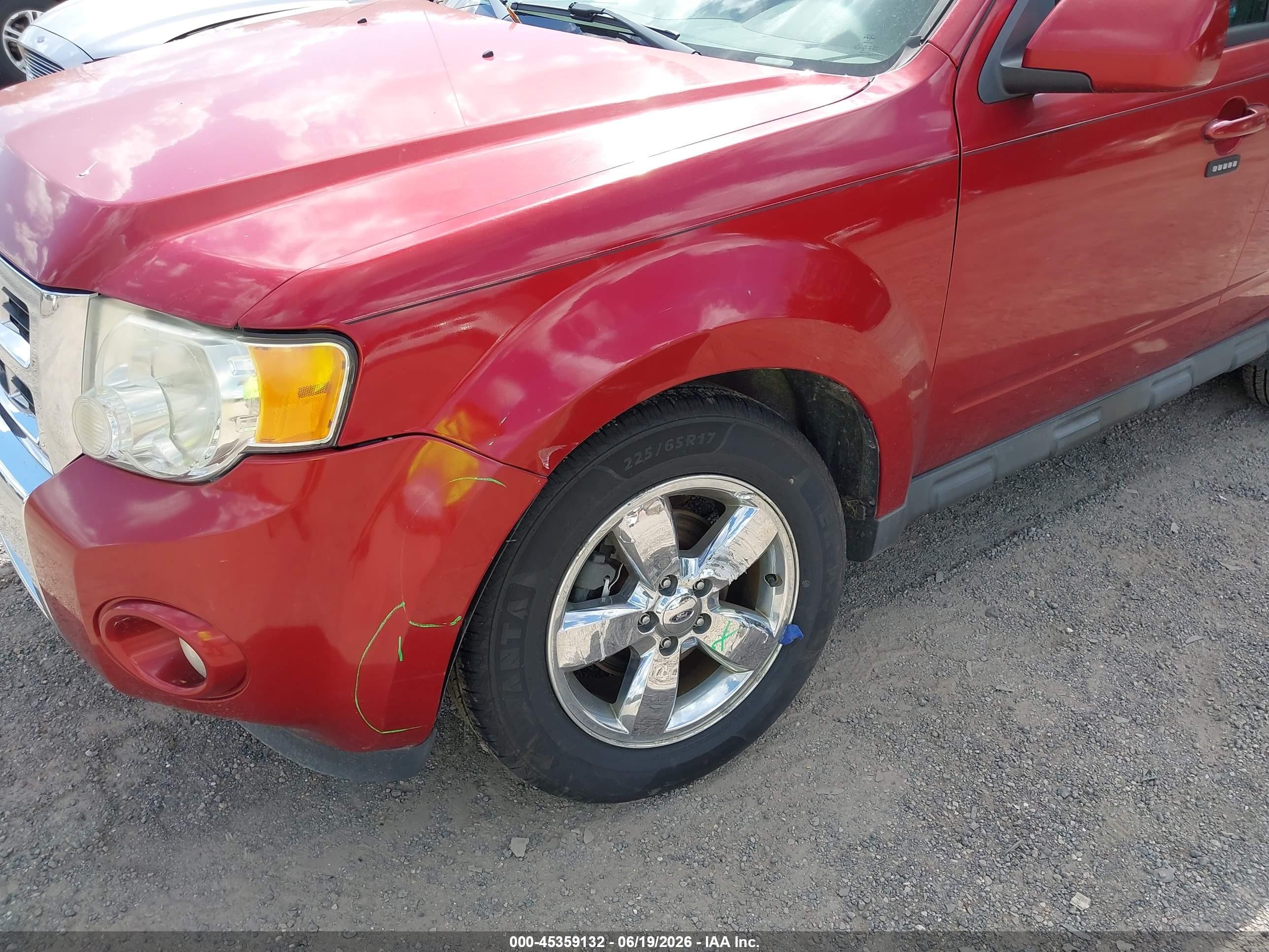 2012 Ford Escape Limited Red vin: 1FMCU9E73CKA89157