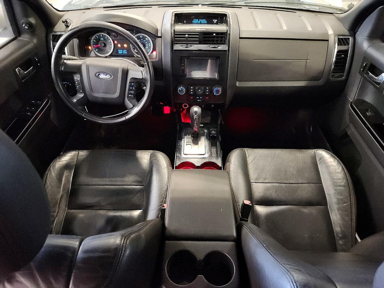 2010 Ford Escape Золотой vin: 1FMCU9E74AKD21018