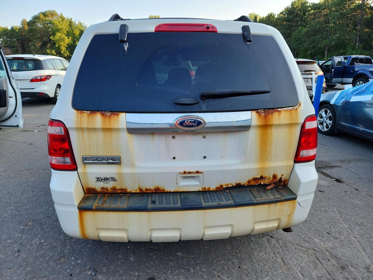 2012 Ford Escape Limited White vin: 1FMCU9E74CKB42352