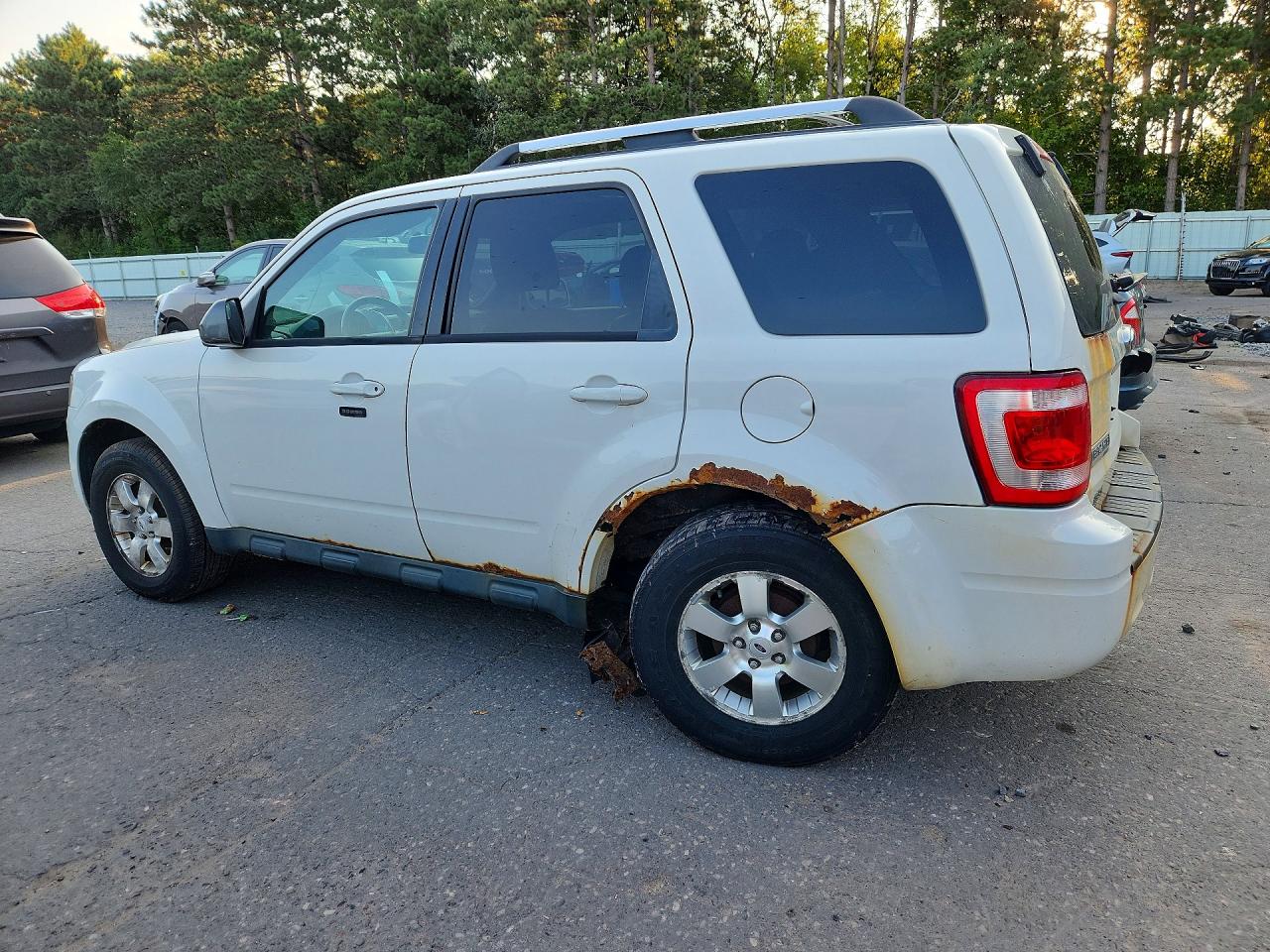 2012 Ford Escape Limited White vin: 1FMCU9E74CKB42352