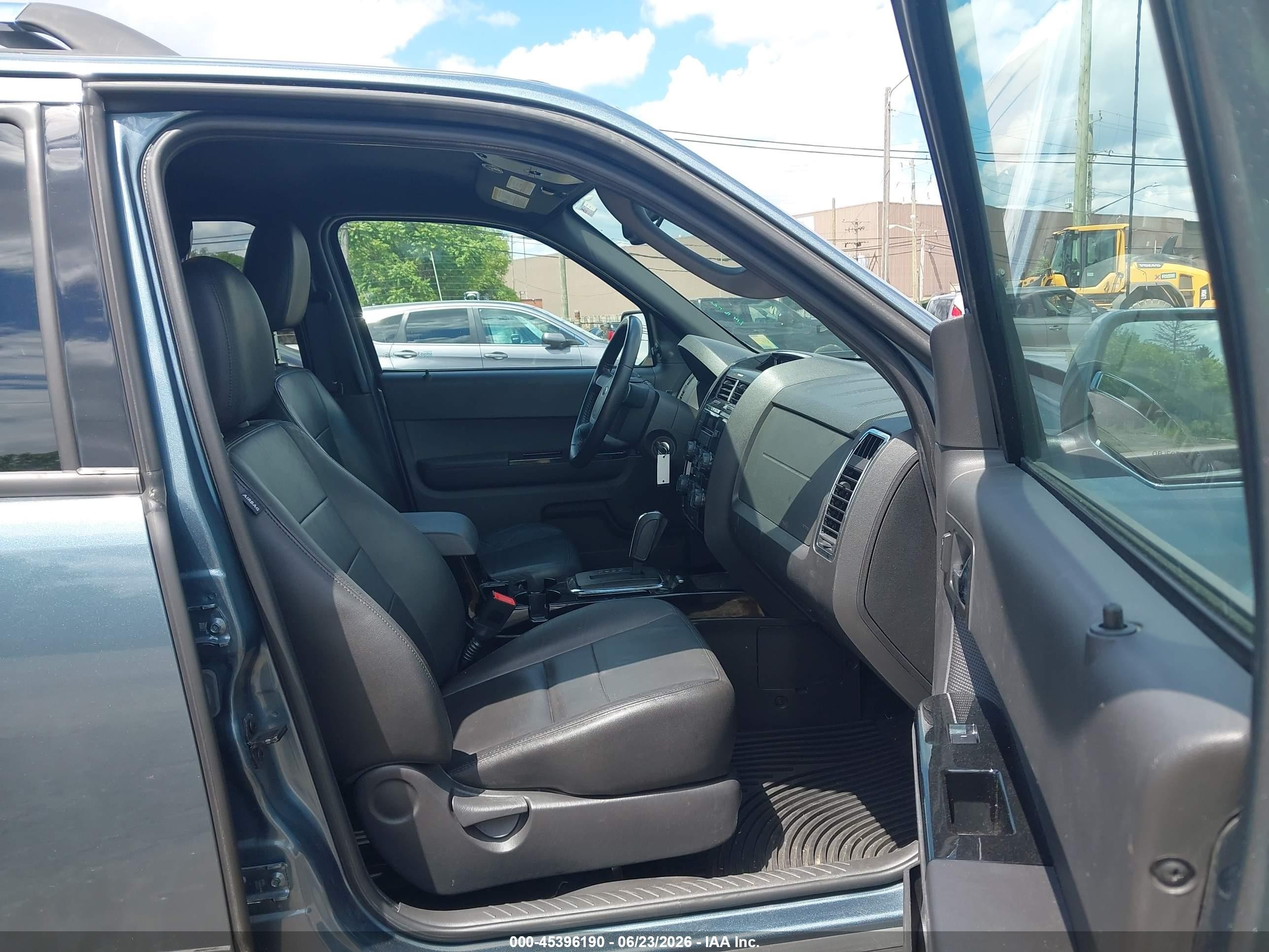 2012 Ford Escape Limited Синий vin: 1FMCU9E75CKC05409