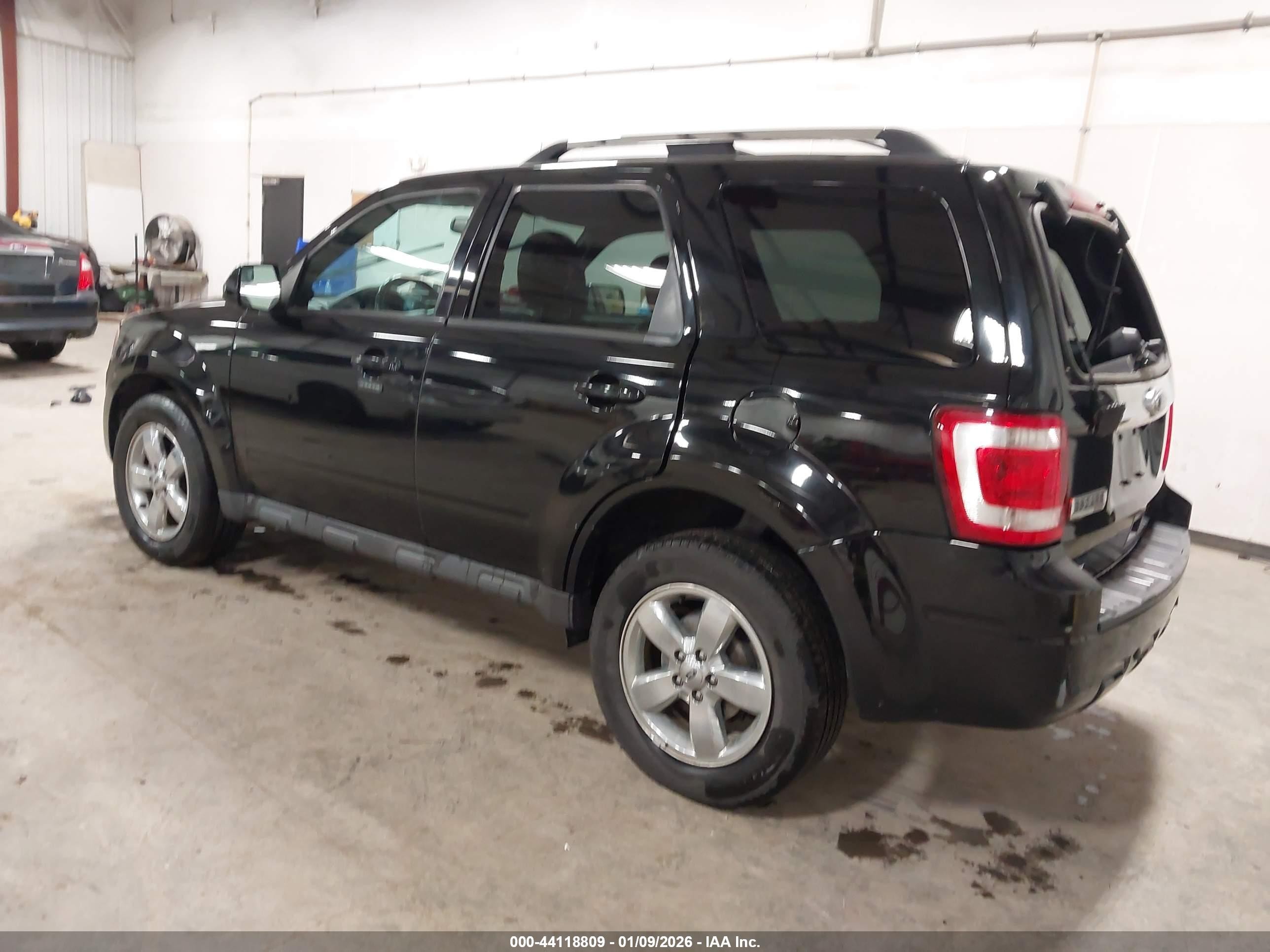 2012 Ford Escape Limited Черный vin: 1FMCU9E76CKB02192