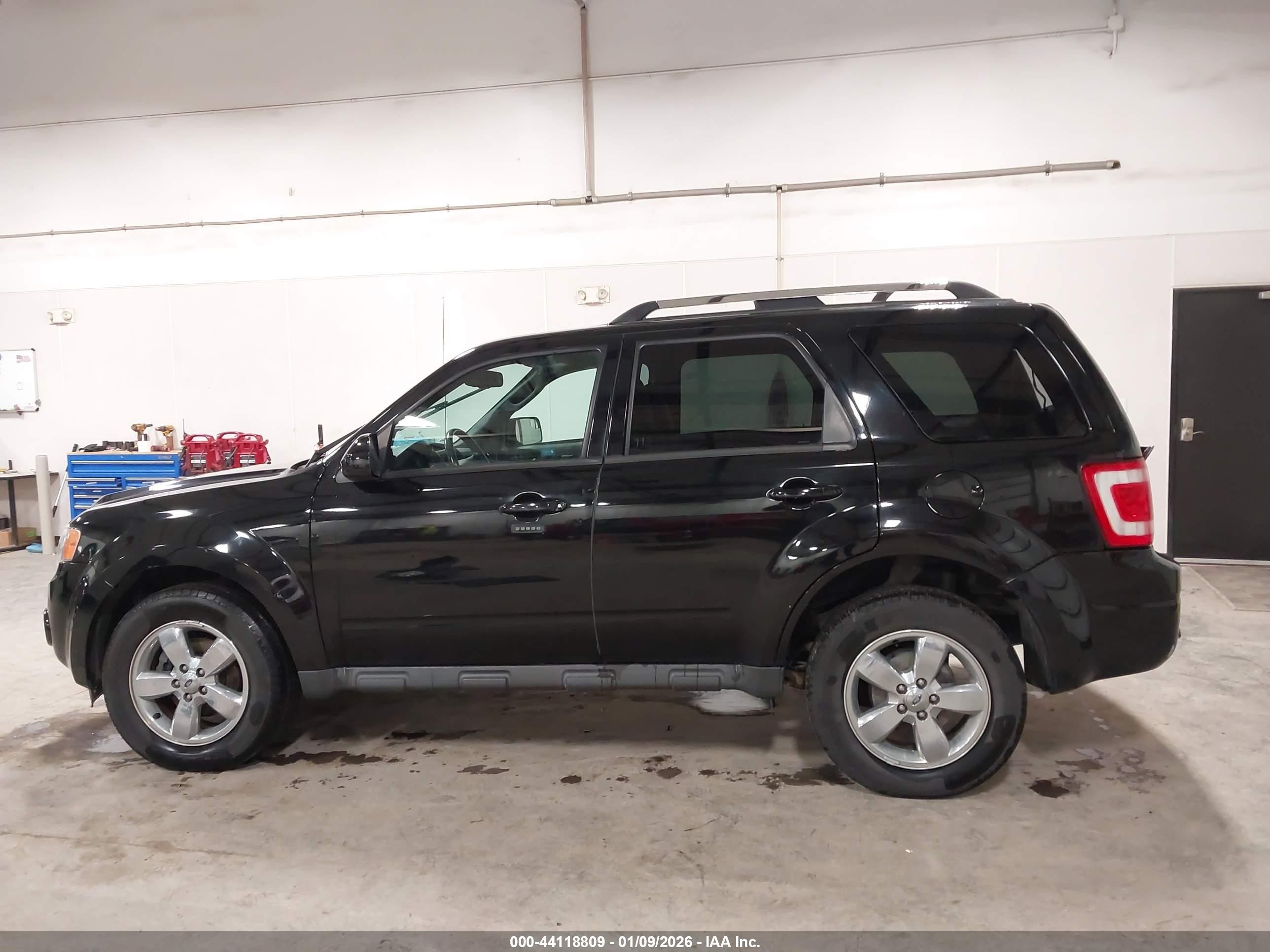 2012 Ford Escape Limited Черный vin: 1FMCU9E76CKB02192