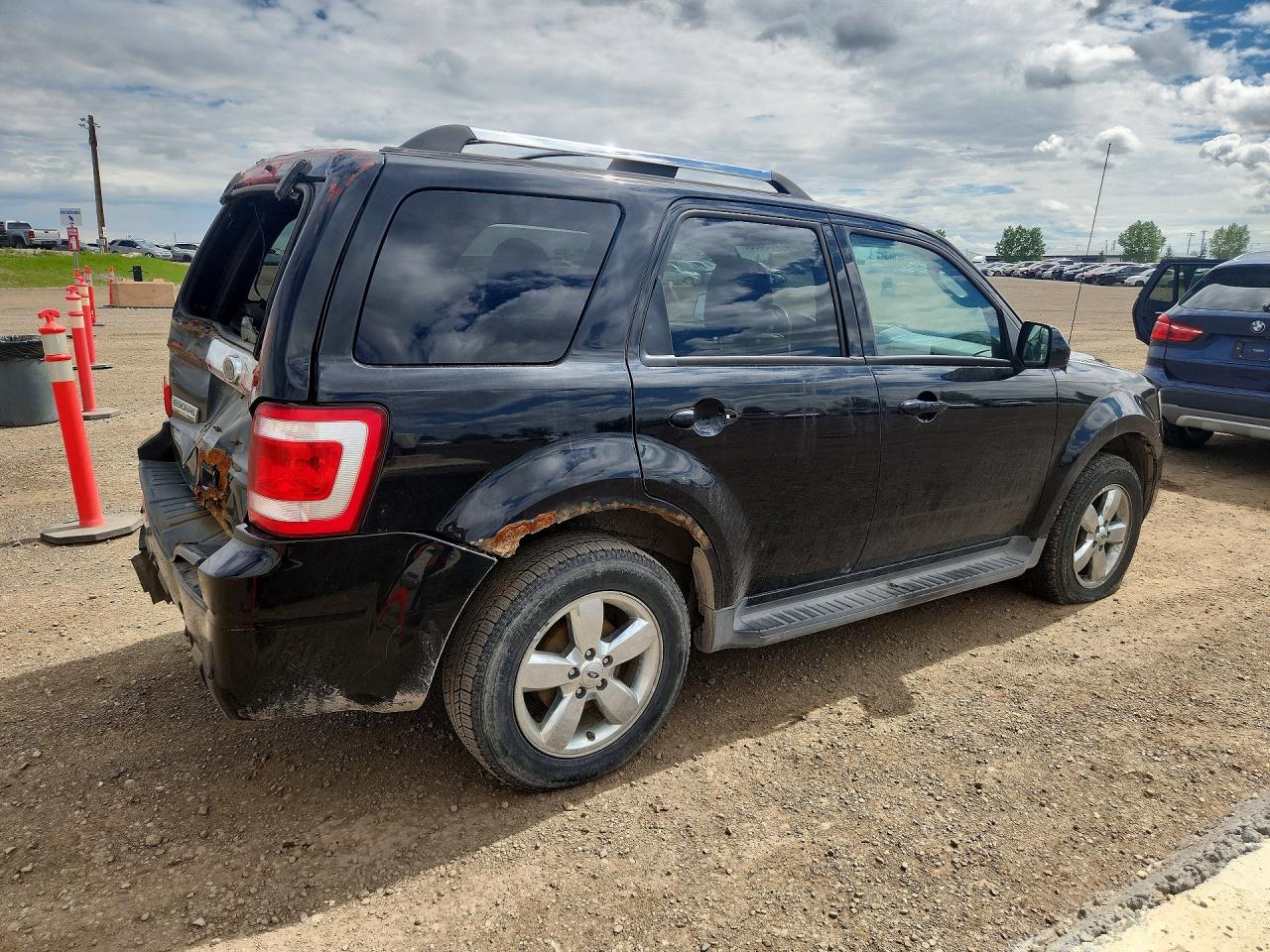 2010 Ford Escape Black vin: 1FMCU9E77AKC98804