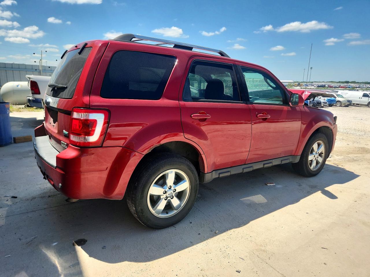 2010 Ford Escape Limited Red vin: 1FMCU9EG0AKC67958