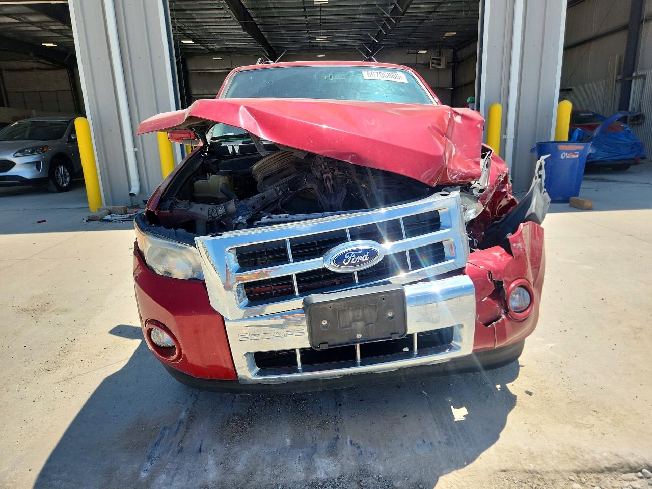 2010 Ford Escape Limited Red vin: 1FMCU9EG0AKC67958