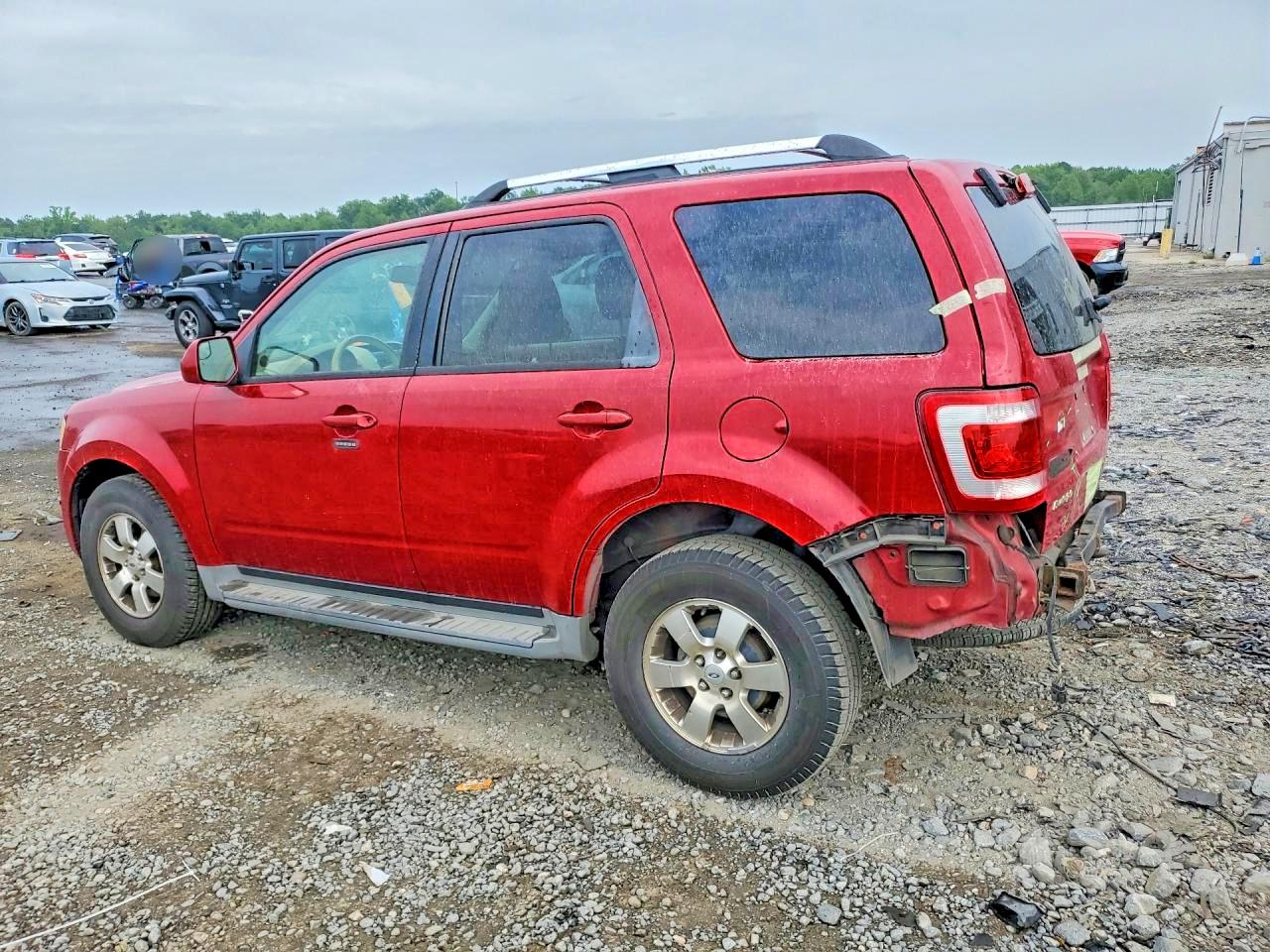 2011 Ford Escape Limited Red vin: 1FMCU9EG0BKA35779