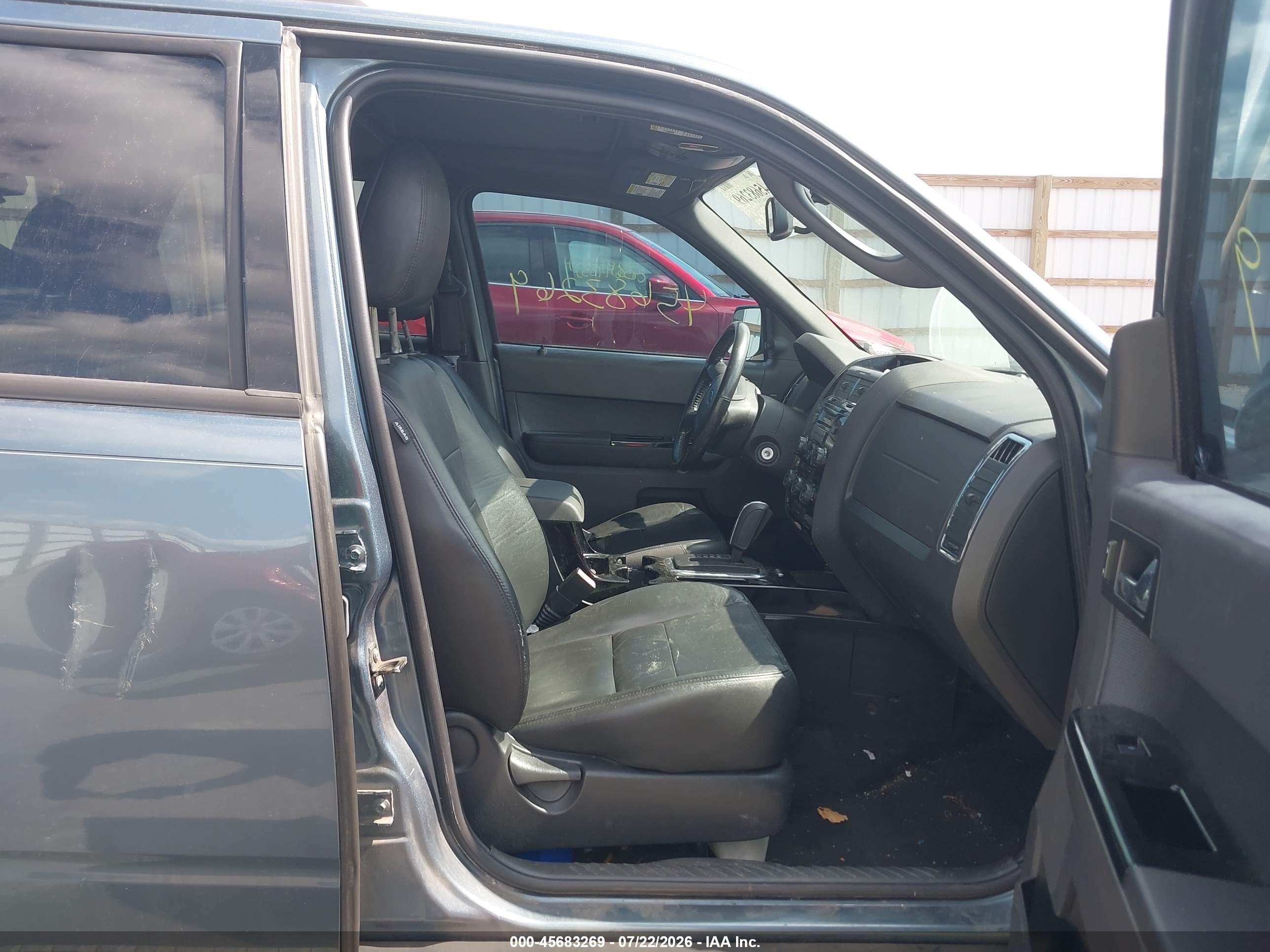 2011 Ford Escape Limited Blue vin: 1FMCU9EG0BKA85744