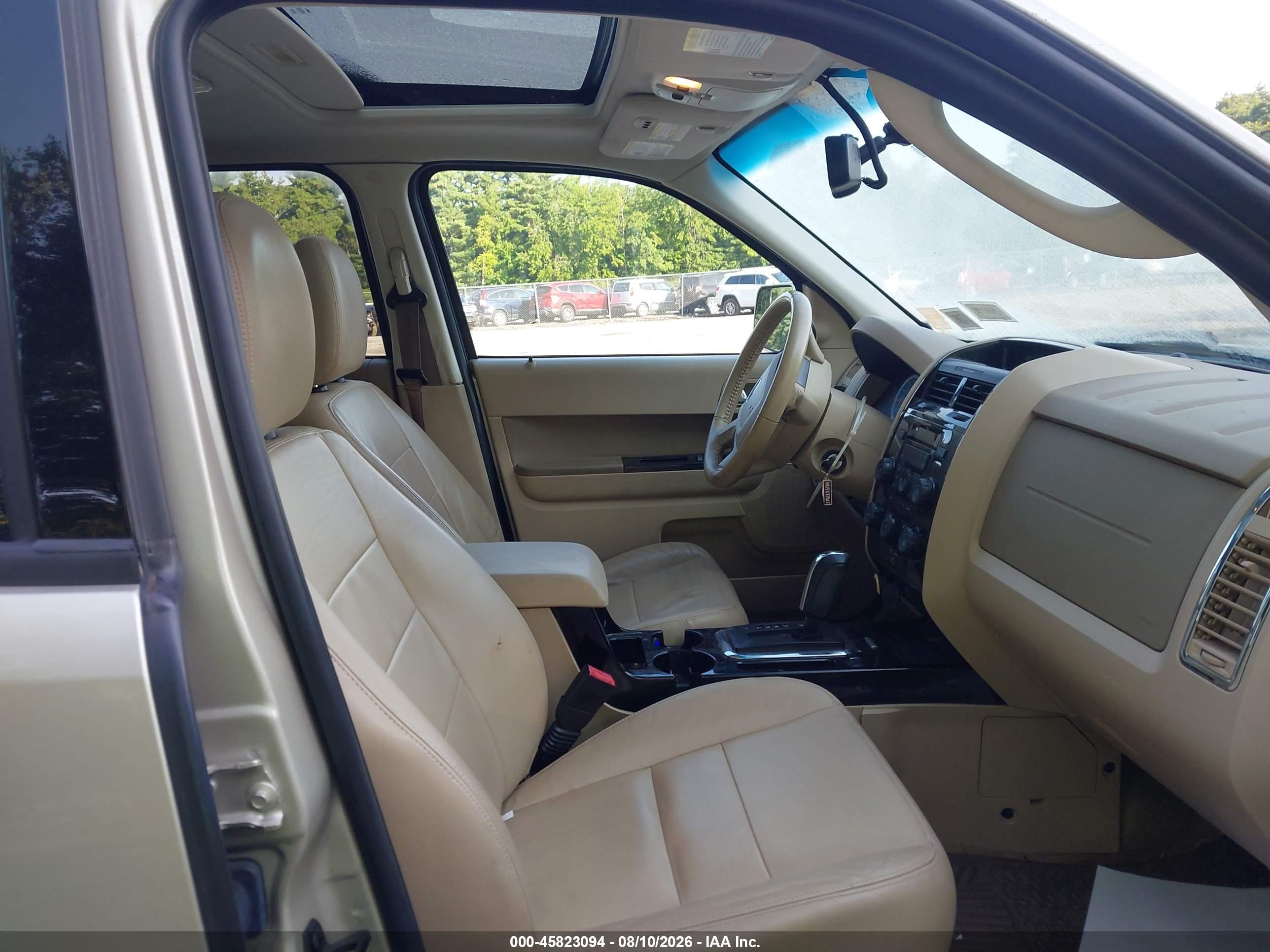 2011 Ford Escape Limited Gold vin: 1FMCU9EG0BKC15697
