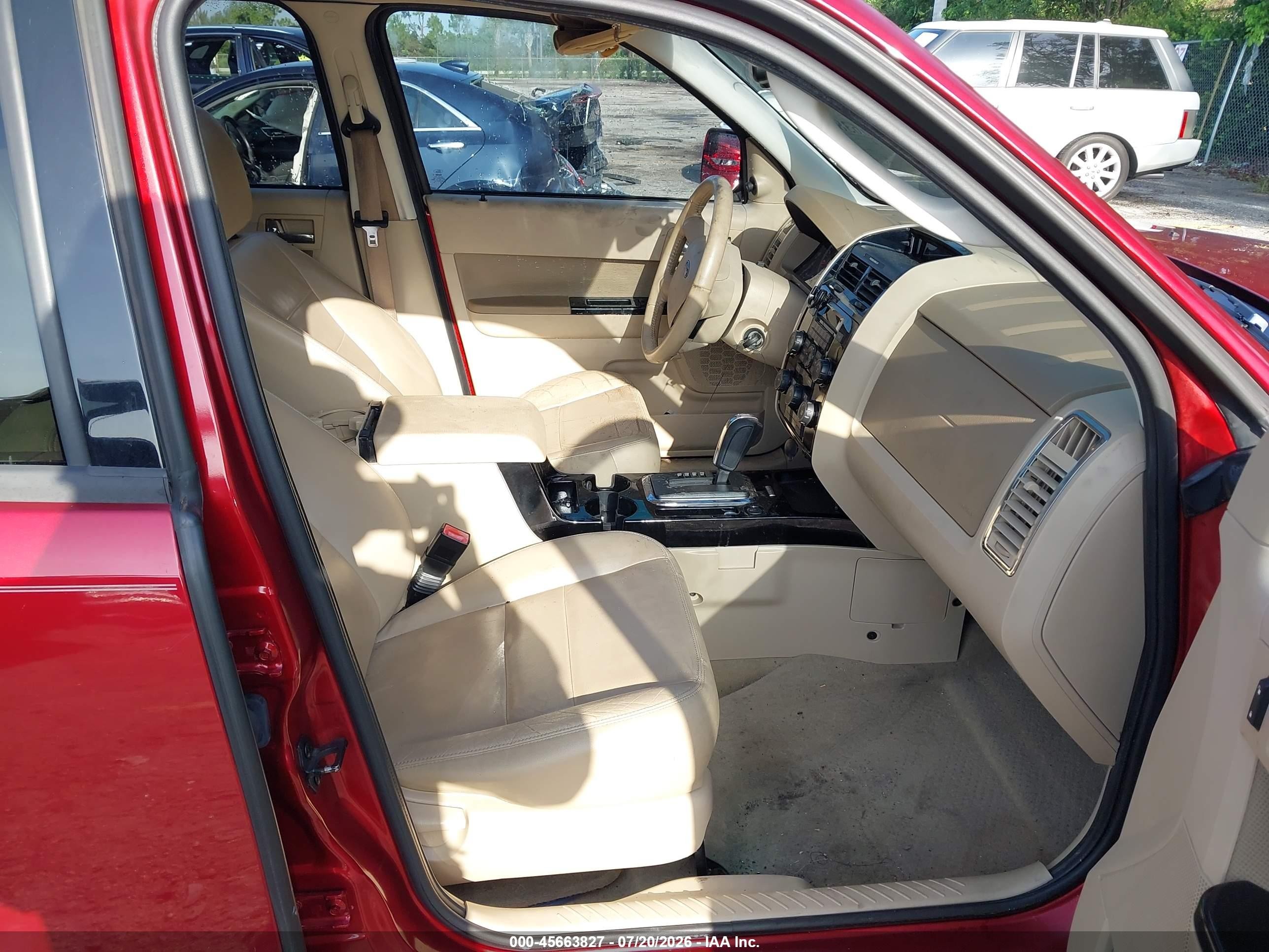 2012 Ford Escape Limited Red vin: 1FMCU9EG0CKB66860