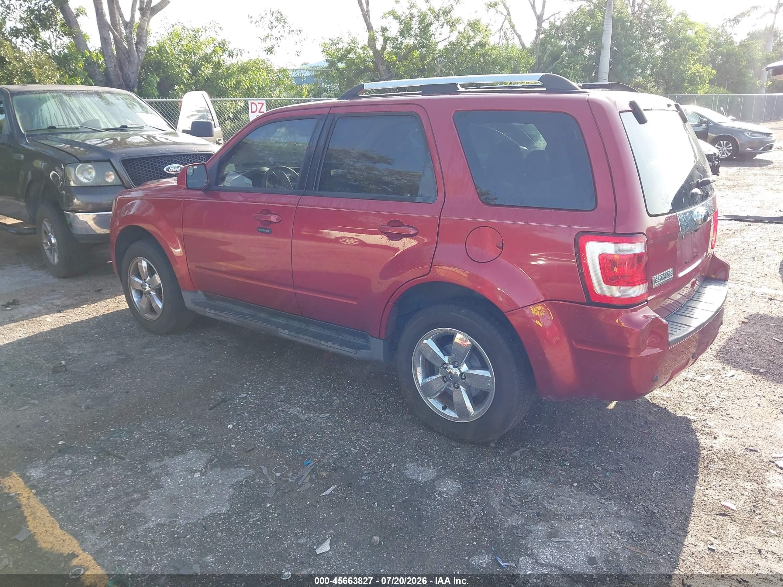 2012 Ford Escape Limited Red vin: 1FMCU9EG0CKB66860