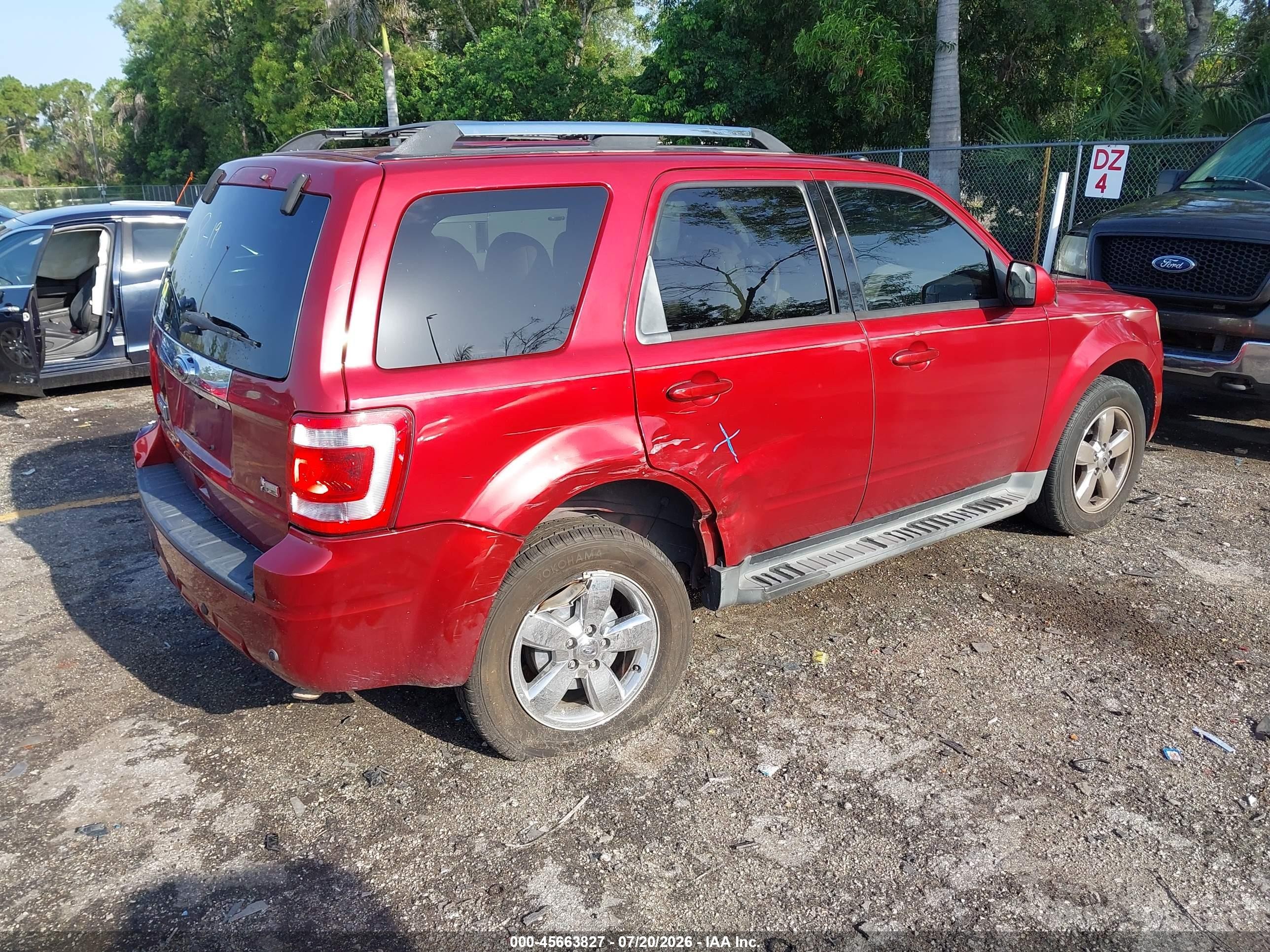 2012 Ford Escape Limited Red vin: 1FMCU9EG0CKB66860