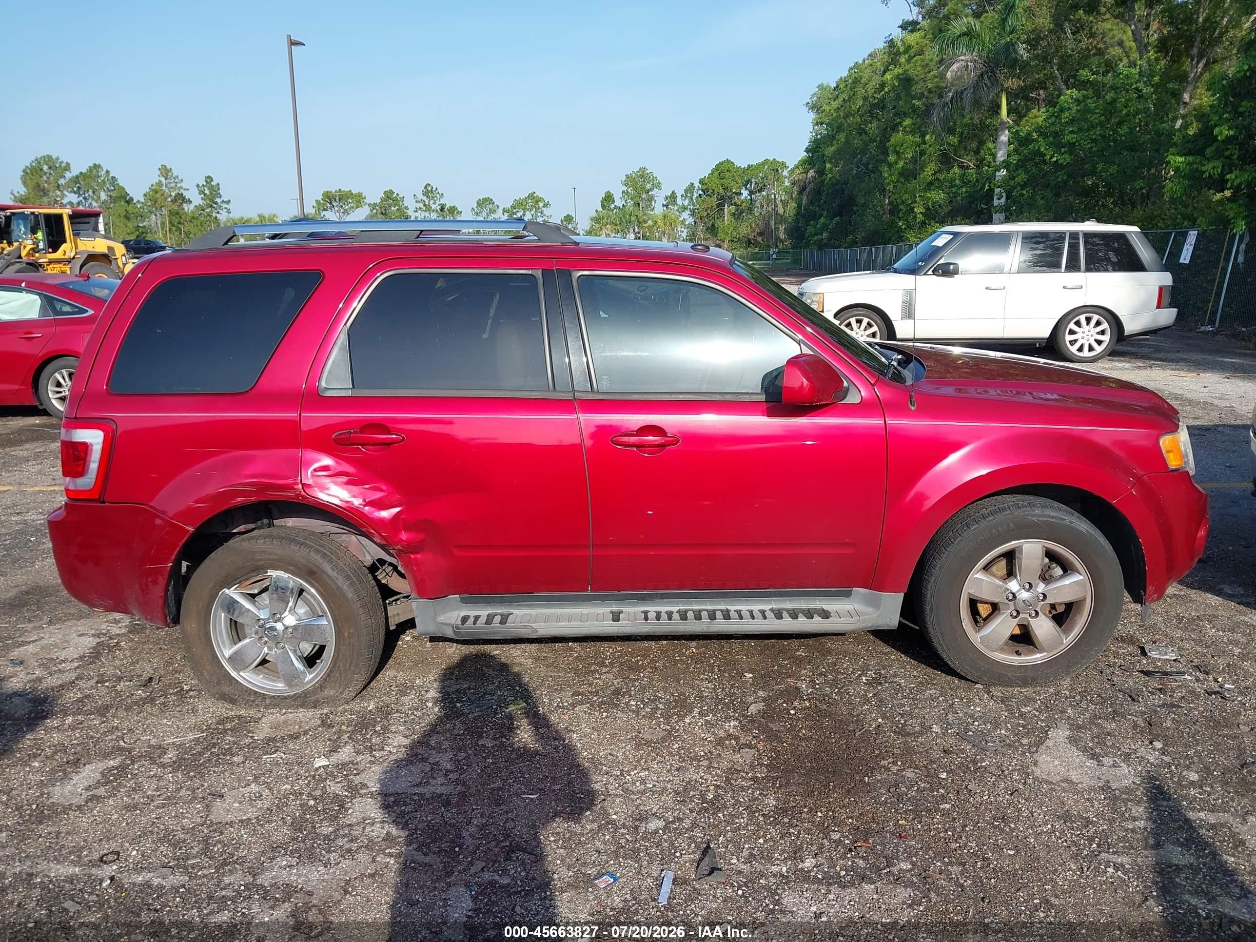 2012 Ford Escape Limited Red vin: 1FMCU9EG0CKB66860