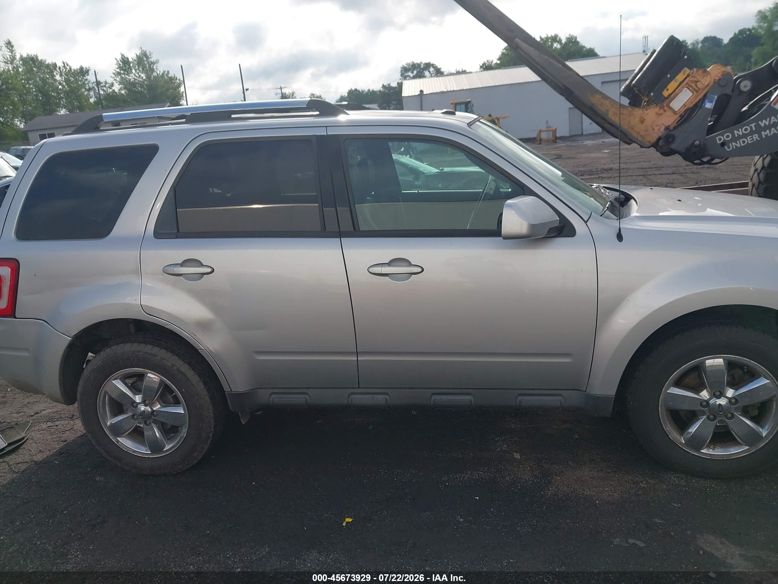 2012 Ford Escape Limited Серебряный vin: 1FMCU9EG0CKB99860