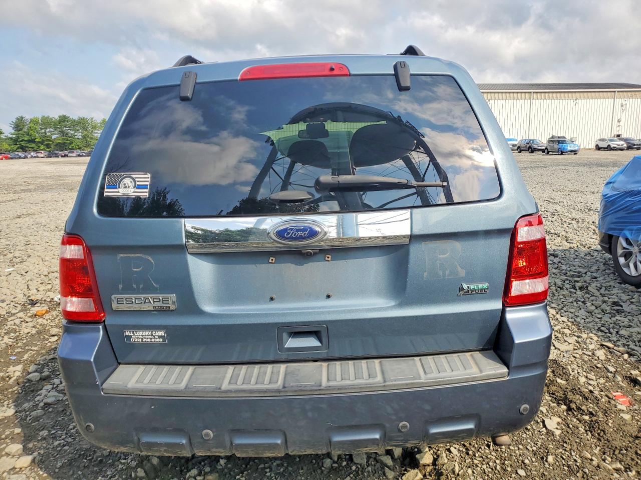 2011 Ford Escape Limited Синий vin: 1FMCU9EG1BKB17956