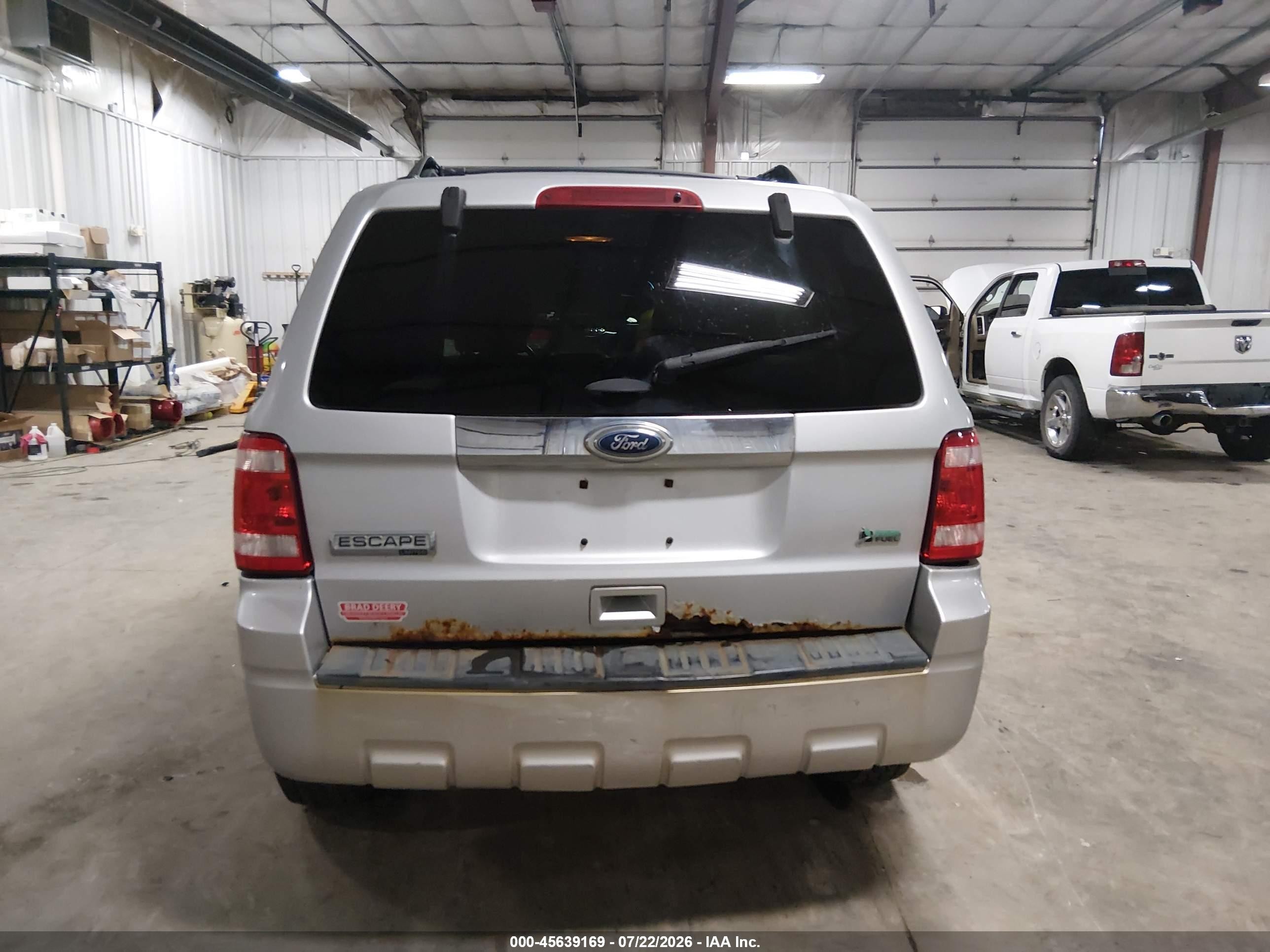 2011 Ford Escape Limited Silver vin: 1FMCU9EG1BKB48530