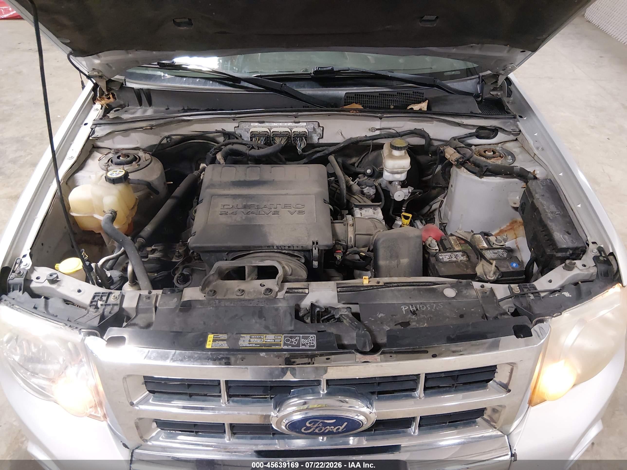 2011 Ford Escape Limited Silver vin: 1FMCU9EG1BKB48530