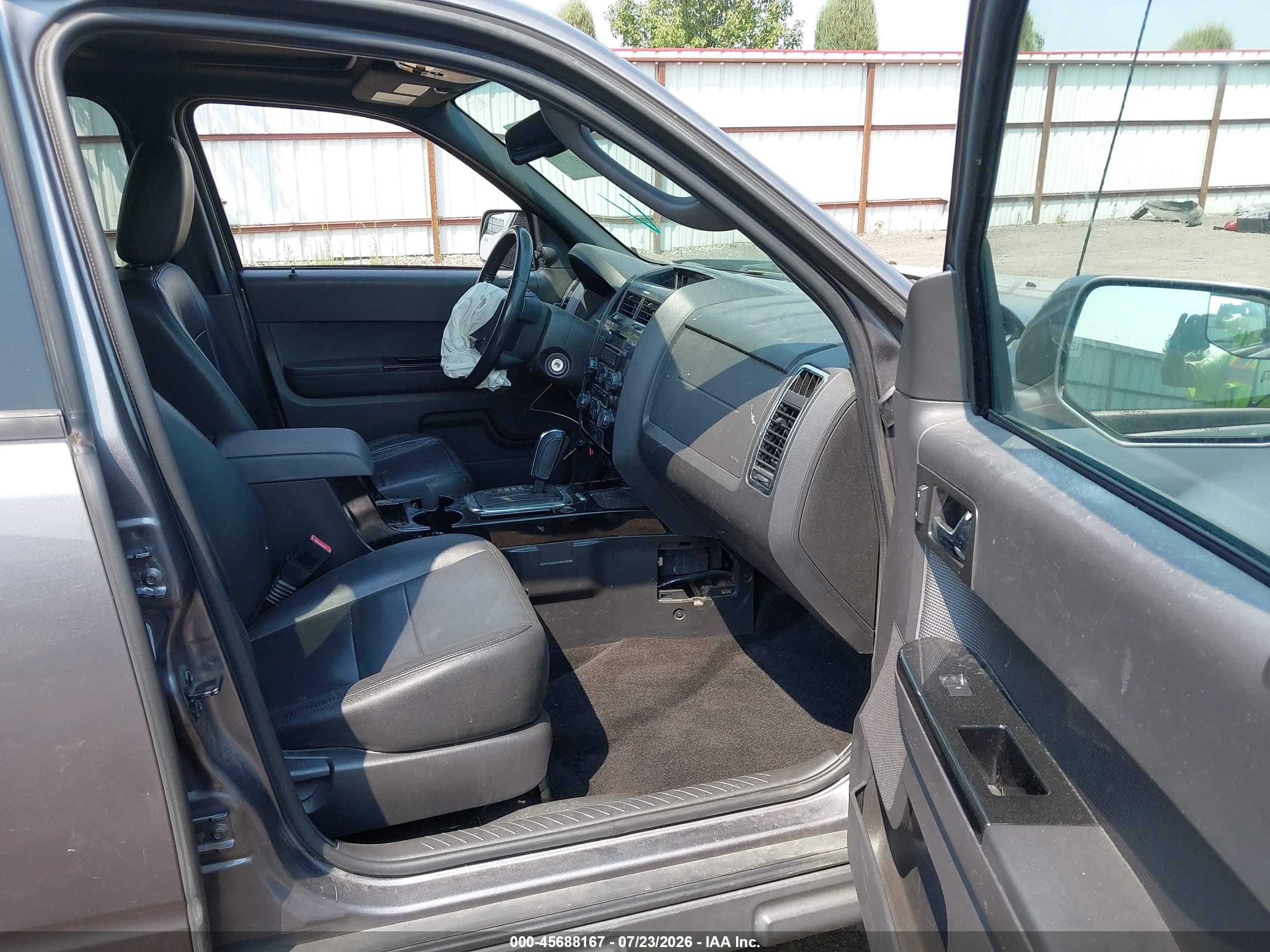 2011 Ford Escape Limited Blue vin: 1FMCU9EG1BKC11111