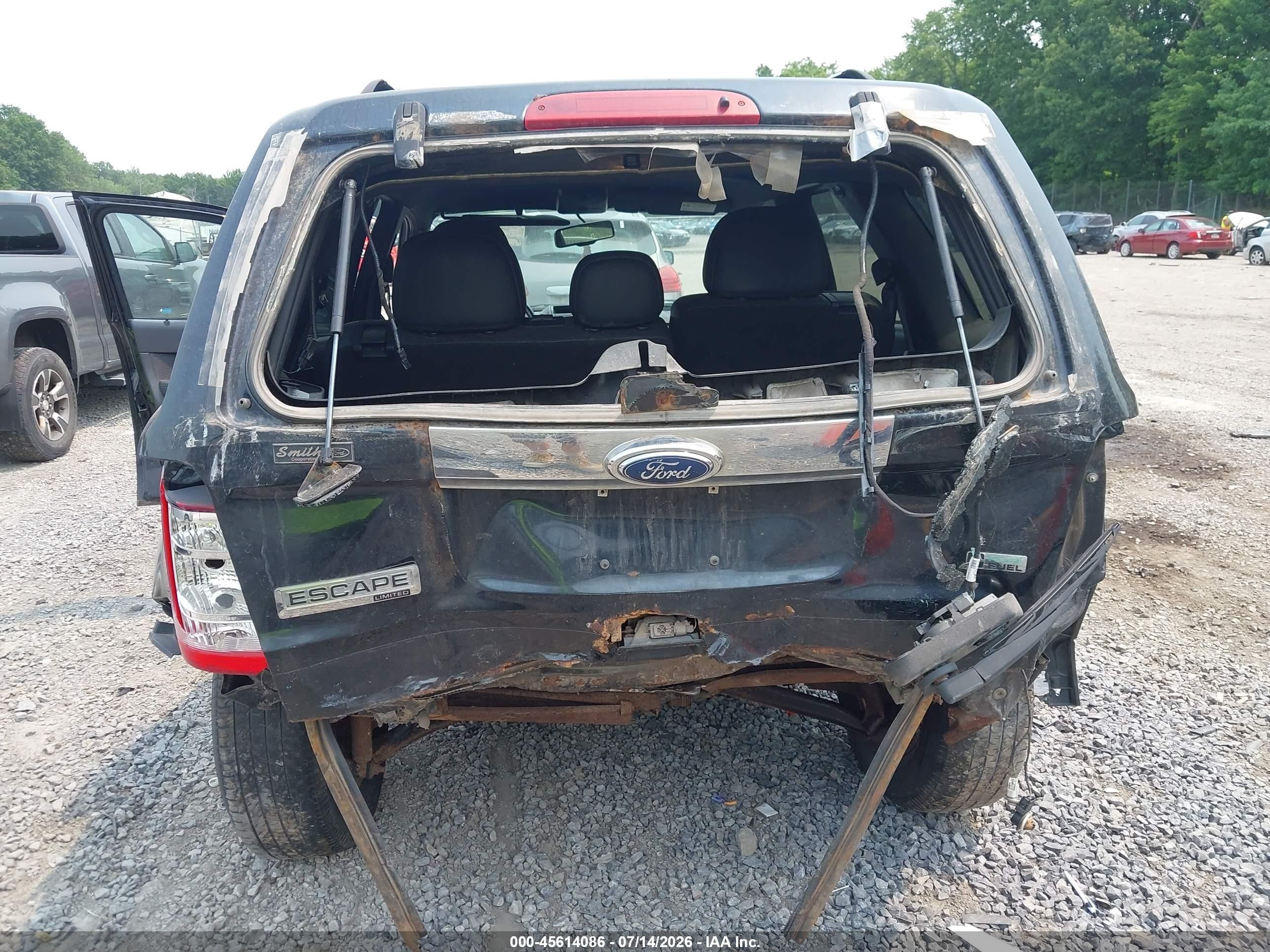 2010 Ford Escape Limited Черный vin: 1FMCU9EG2AKC14372