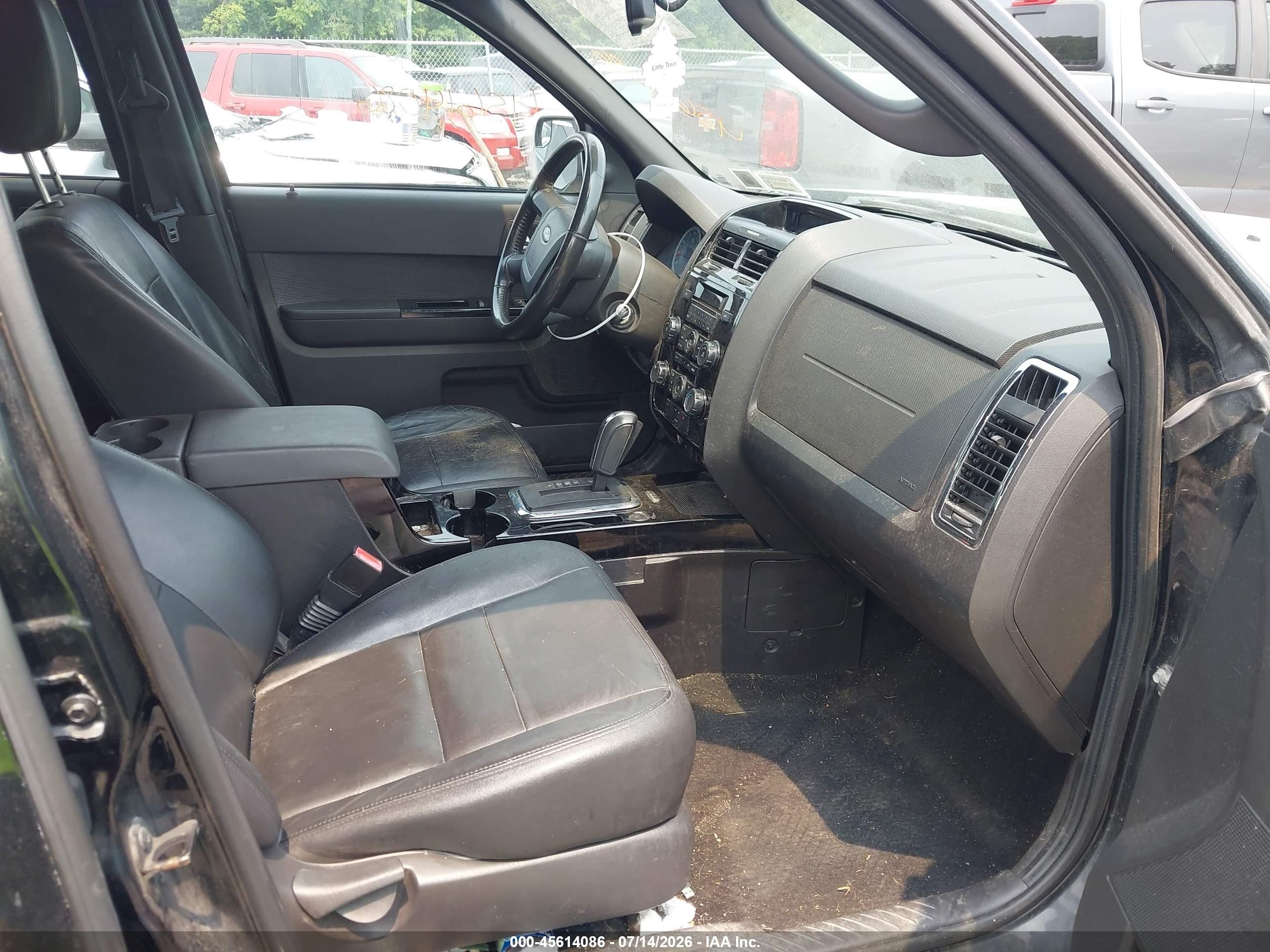2010 Ford Escape Limited Черный vin: 1FMCU9EG2AKC14372