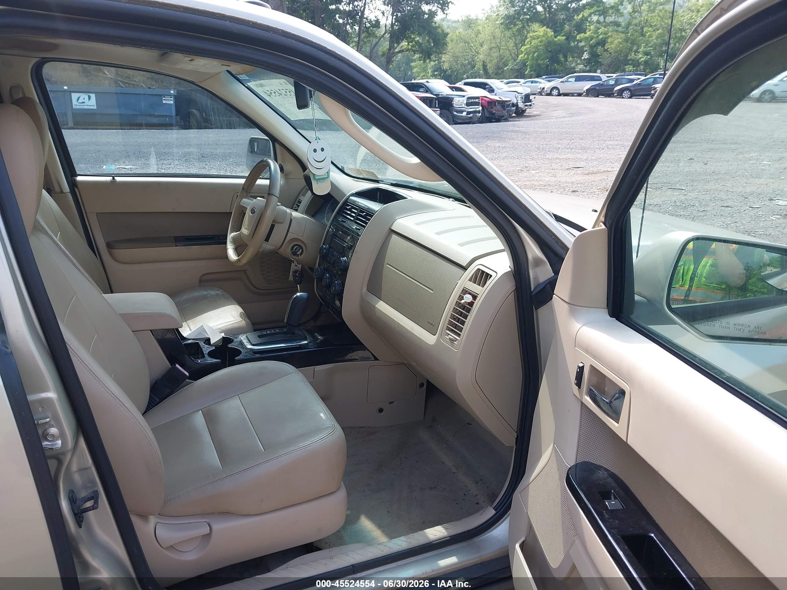2010 Ford Escape Limited Gold vin: 1FMCU9EG2AKC71607