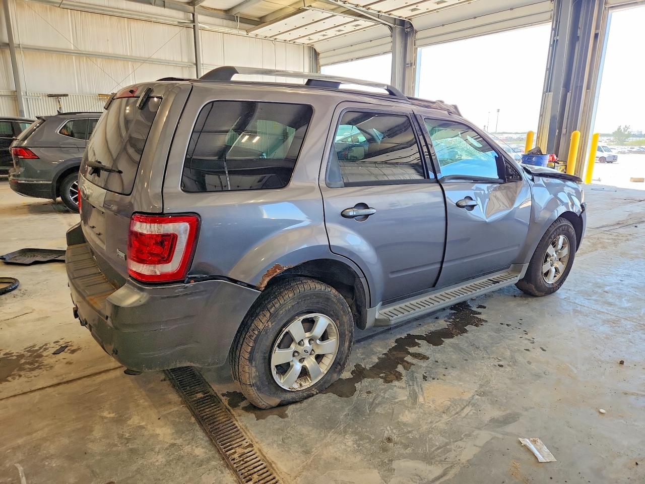 2010 Ford Escape Limited Silver vin: 1FMCU9EG2AKD31157