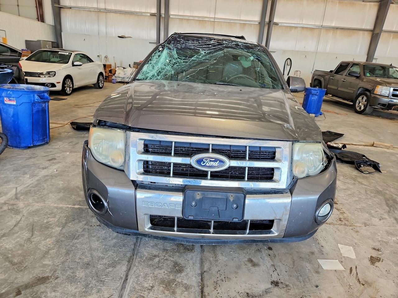 2010 Ford Escape Limited Silver vin: 1FMCU9EG2AKD31157