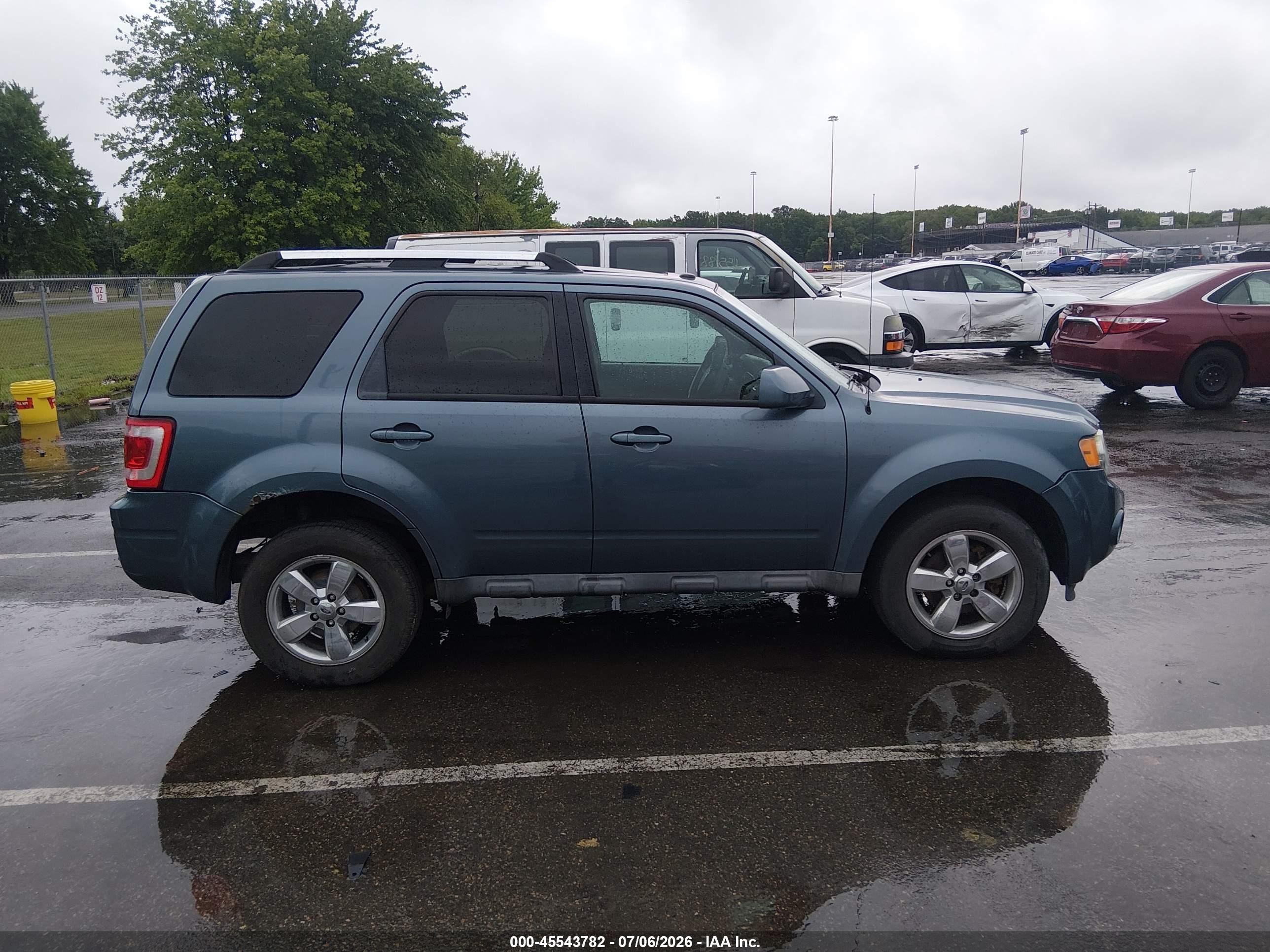 2011 Ford Escape Limited Blue vin: 1FMCU9EG2BKA41406