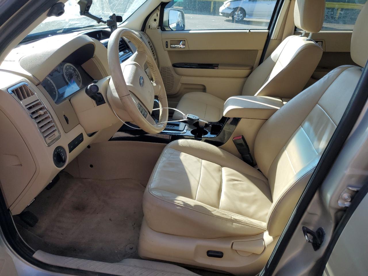 2011 Ford Escape Limited Gold vin: 1FMCU9EG2BKB20039