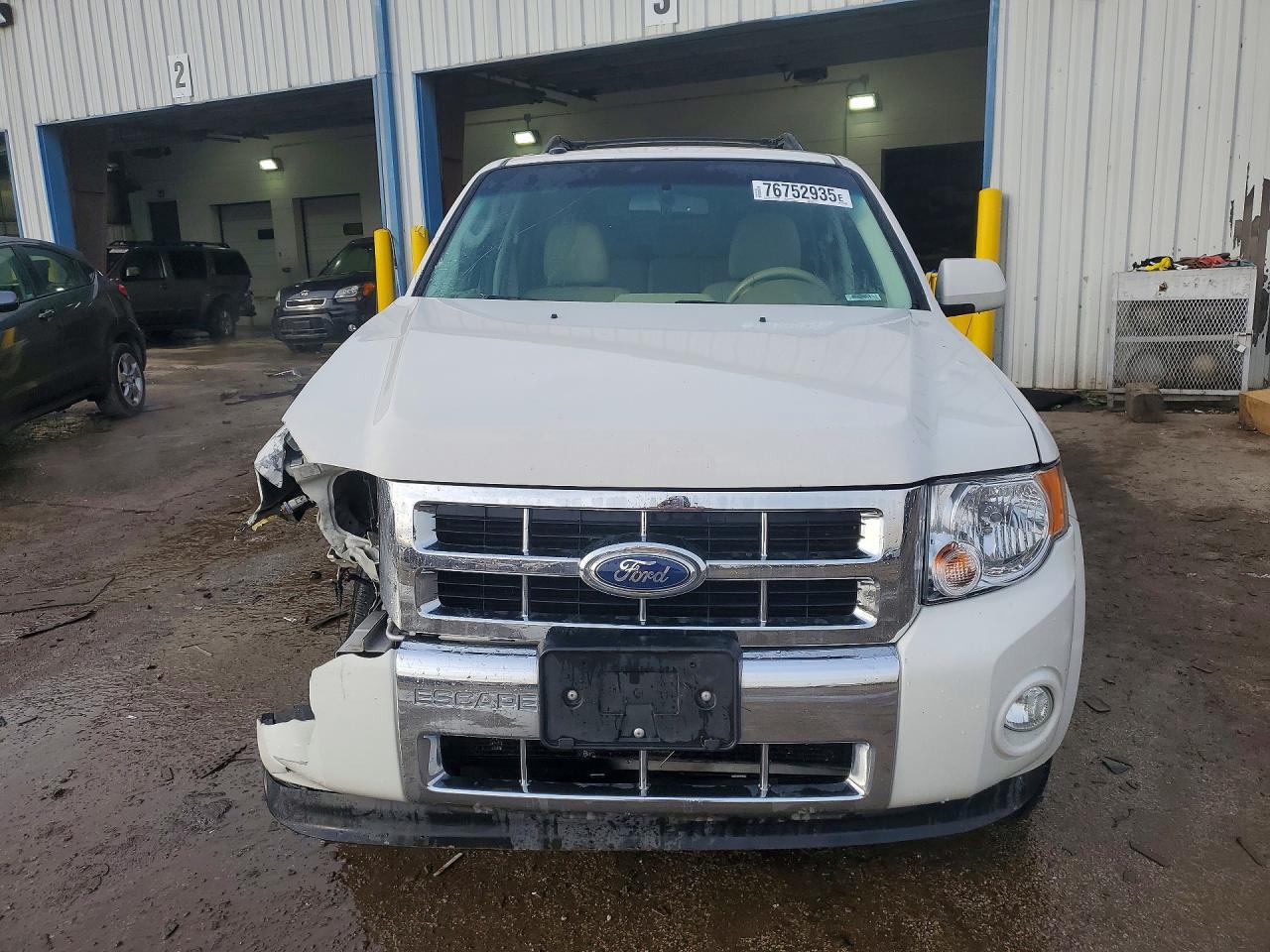 2012 Ford Escape Limited White vin: 1FMCU9EG2CKB00293