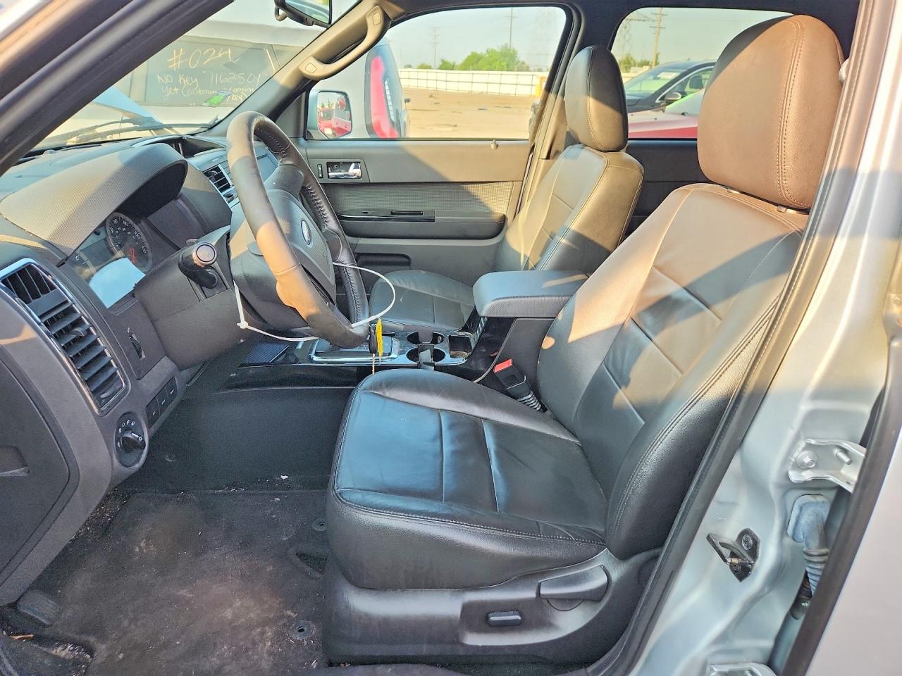 2011 Ford Escape Limited Серебряный vin: 1FMCU9EG3BKB64843