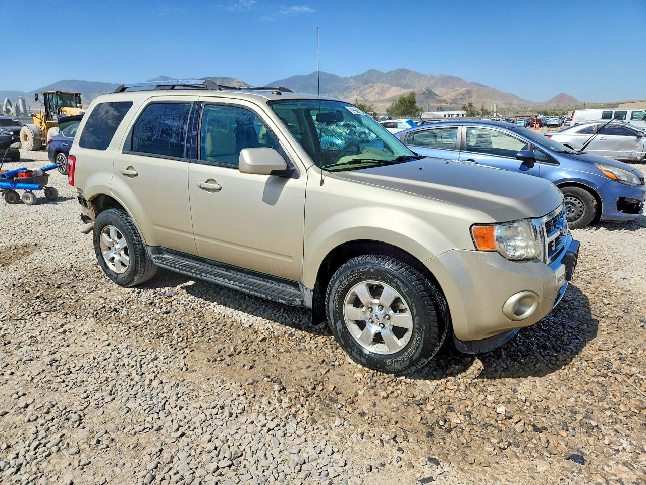 2011 Ford Escape Limited Cream vin: 1FMCU9EG3BKB84154