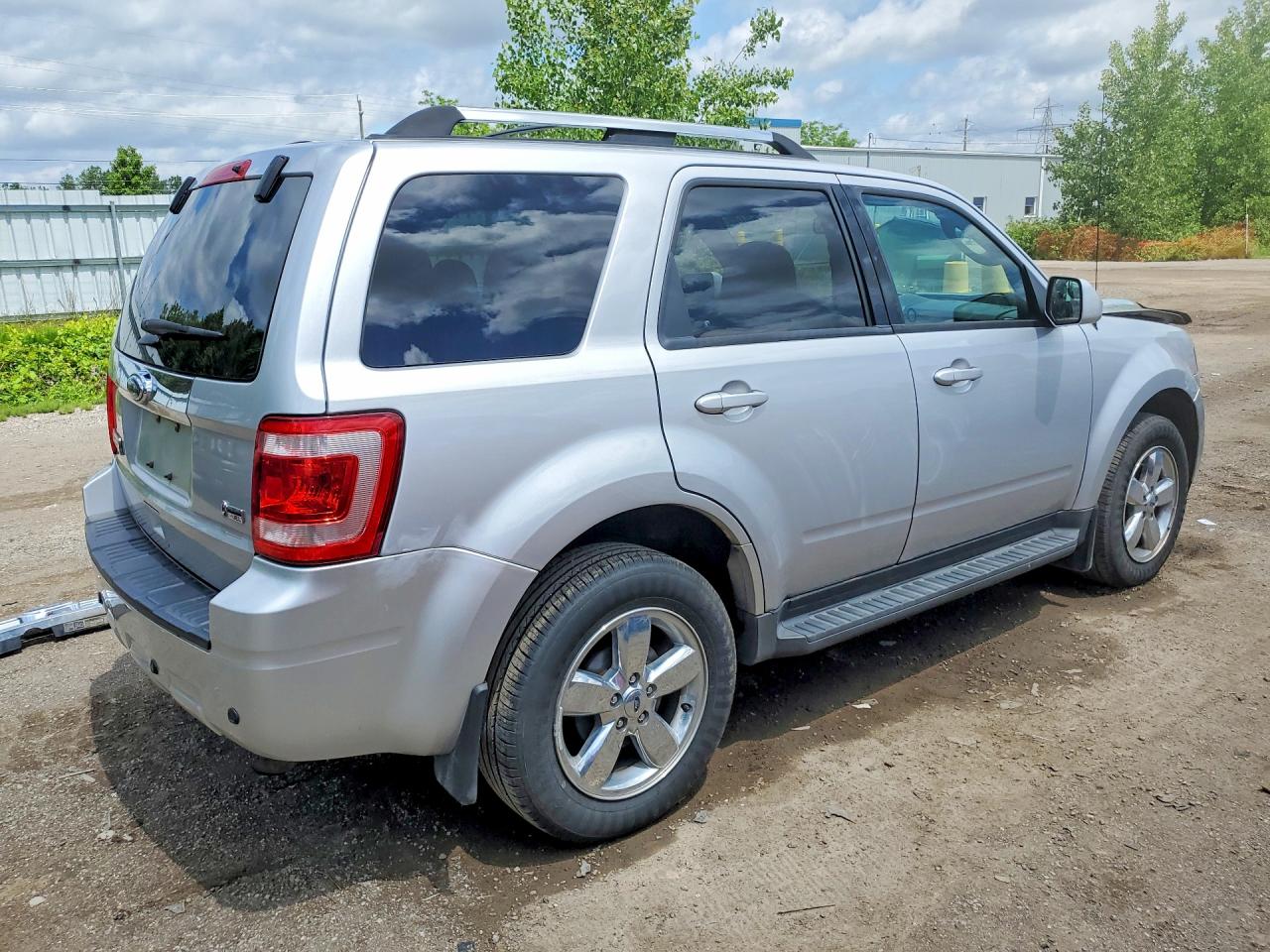 2011 Ford Escape Limited Silver vin: 1FMCU9EG3BKC56180