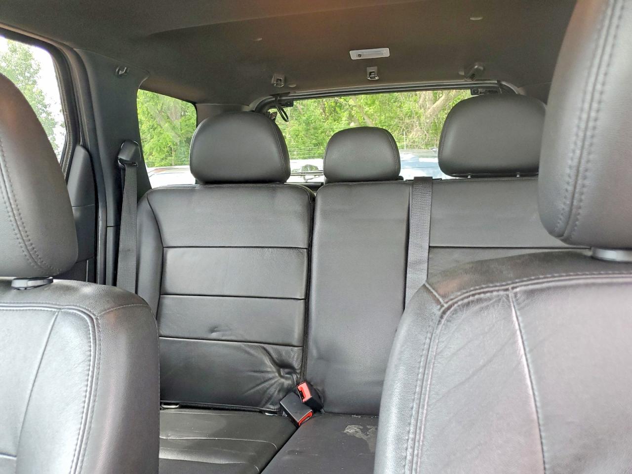 2011 Ford Escape Limited Silver vin: 1FMCU9EG3BKC56180