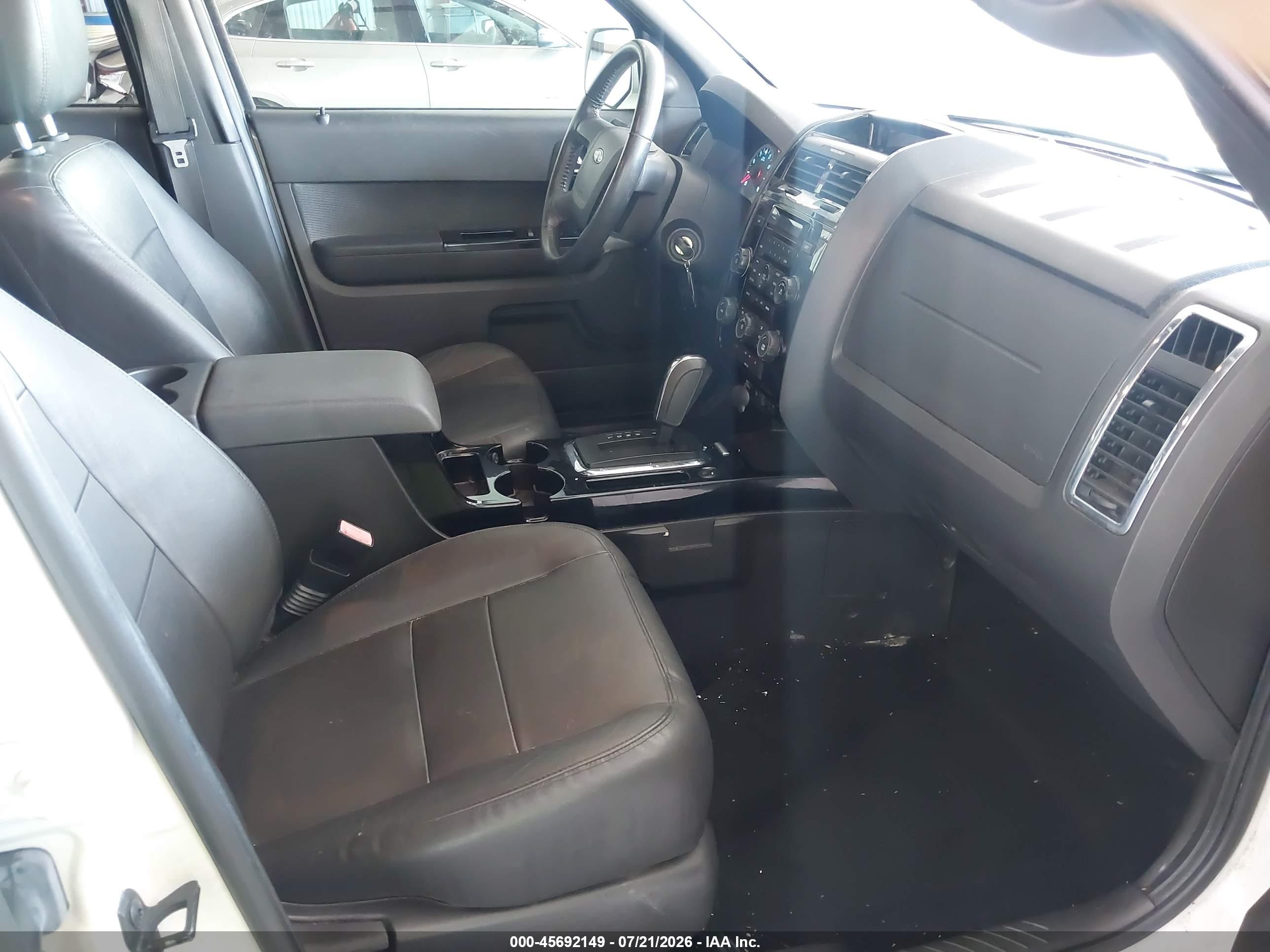 2011 Ford Escape Limited Белый vin: 1FMCU9EG3BKC66207