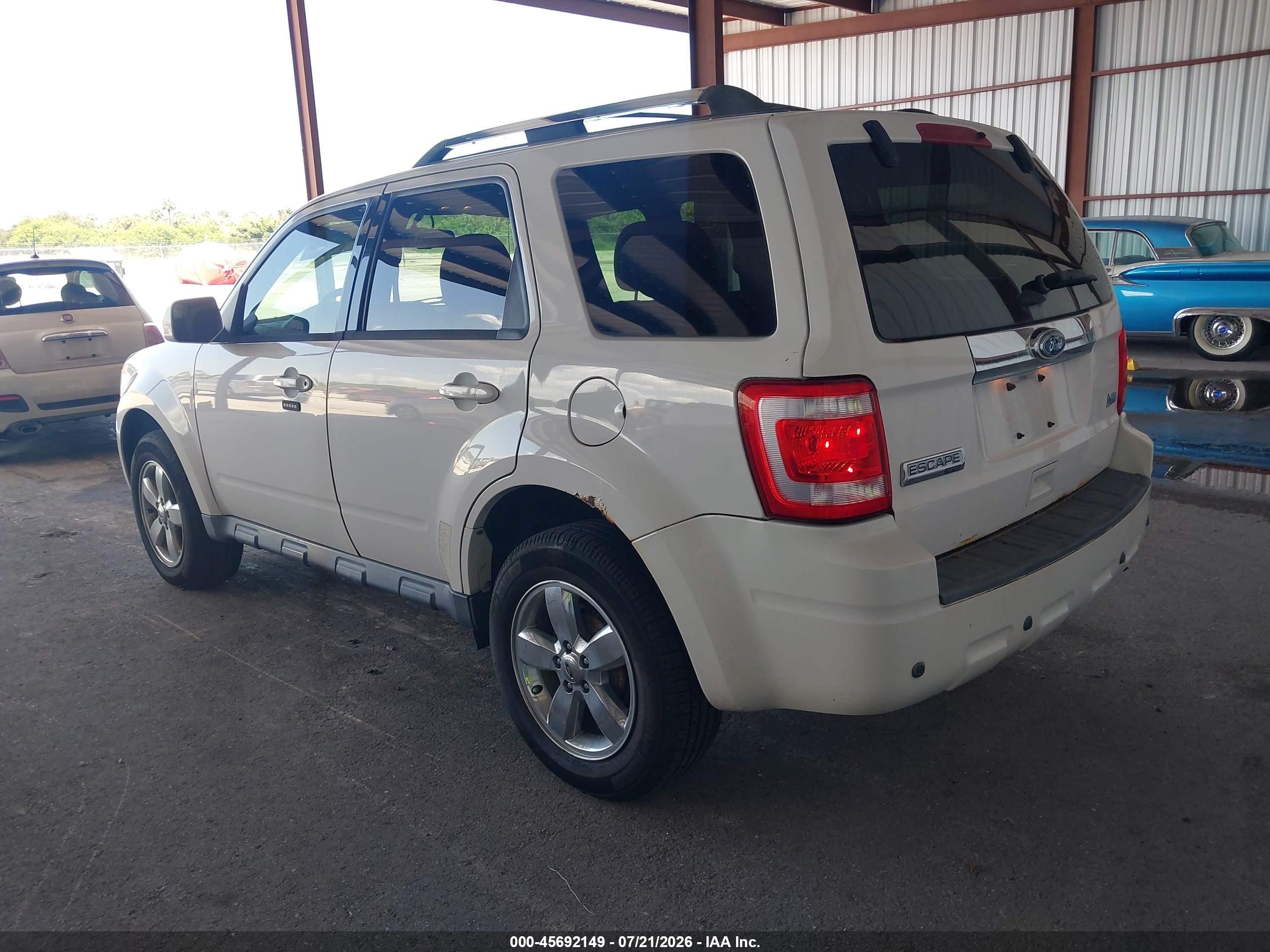 2011 Ford Escape Limited Белый vin: 1FMCU9EG3BKC66207