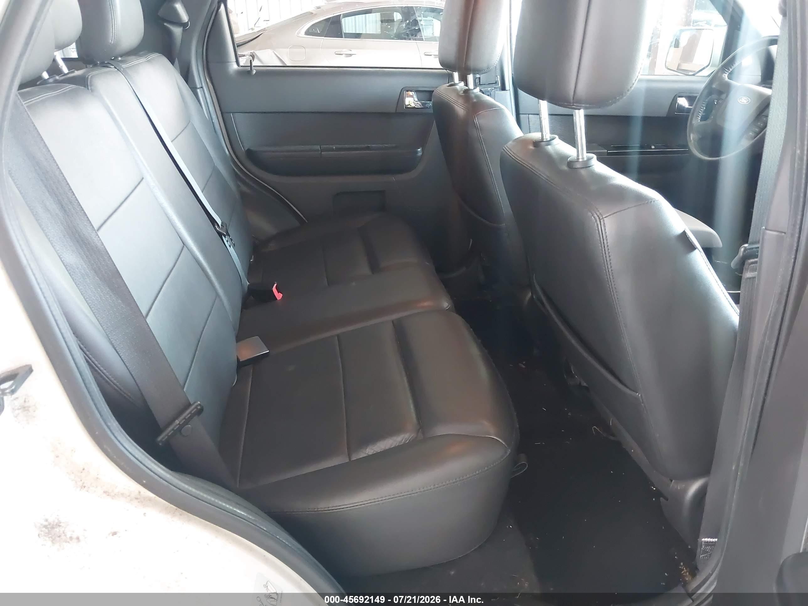 2011 Ford Escape Limited Белый vin: 1FMCU9EG3BKC66207