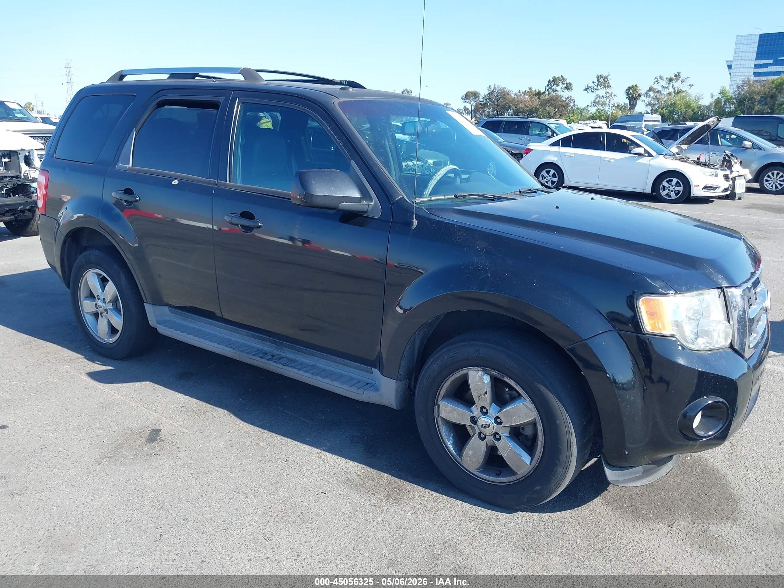 1FMCU9EG3CKA29282