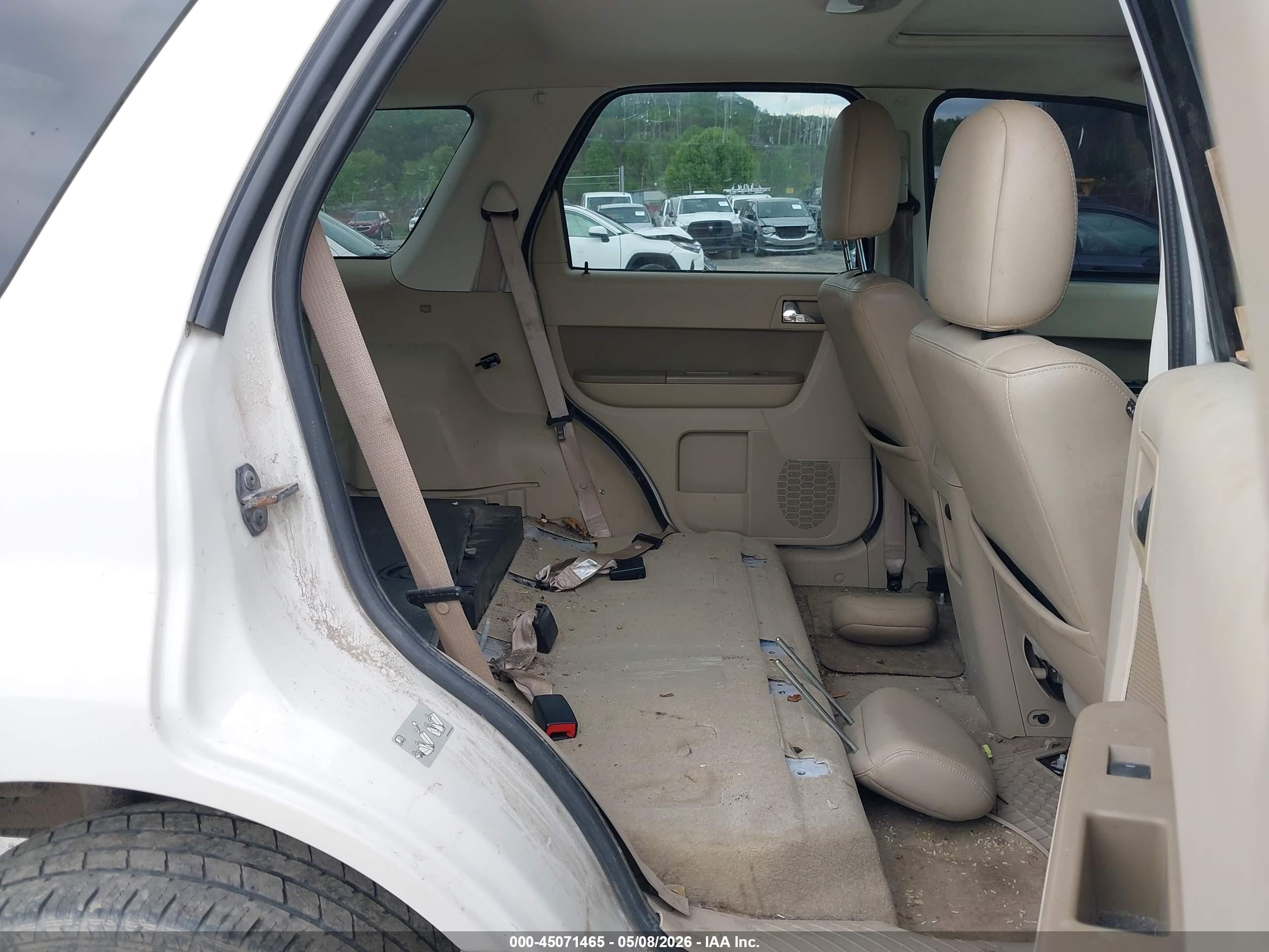 2010 Ford Escape Limited Белый vin: 1FMCU9EG4AKC99652