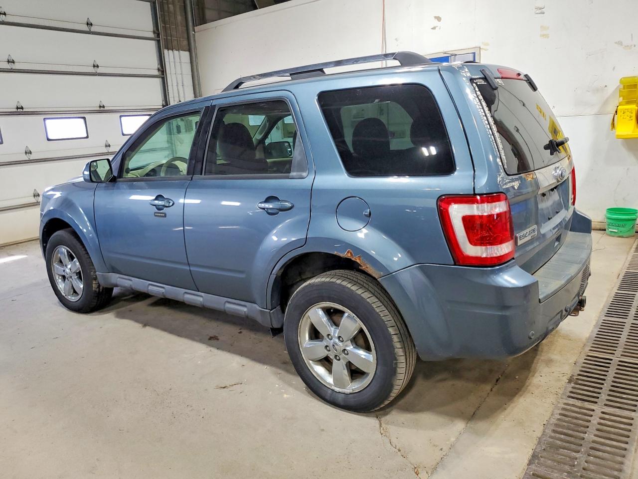 2011 Ford Escape Limited Blue vin: 1FMCU9EG4BKA62077