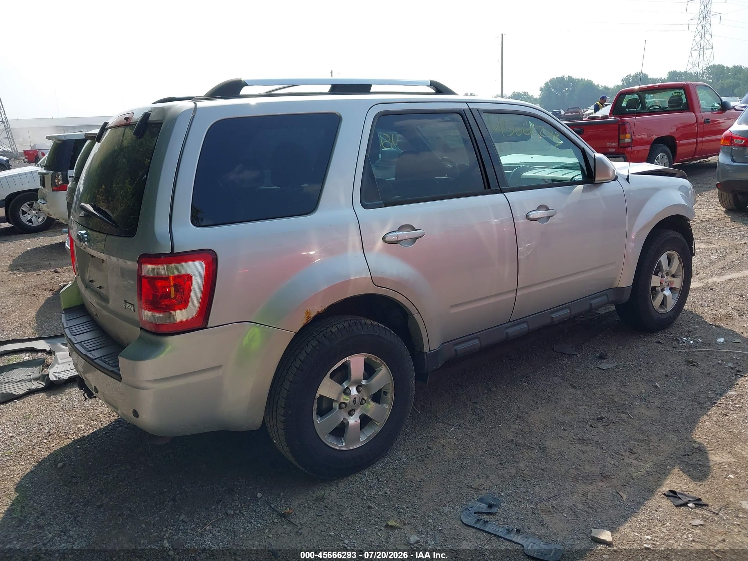2011 Ford Escape Limited Silver vin: 1FMCU9EG4BKB64852
