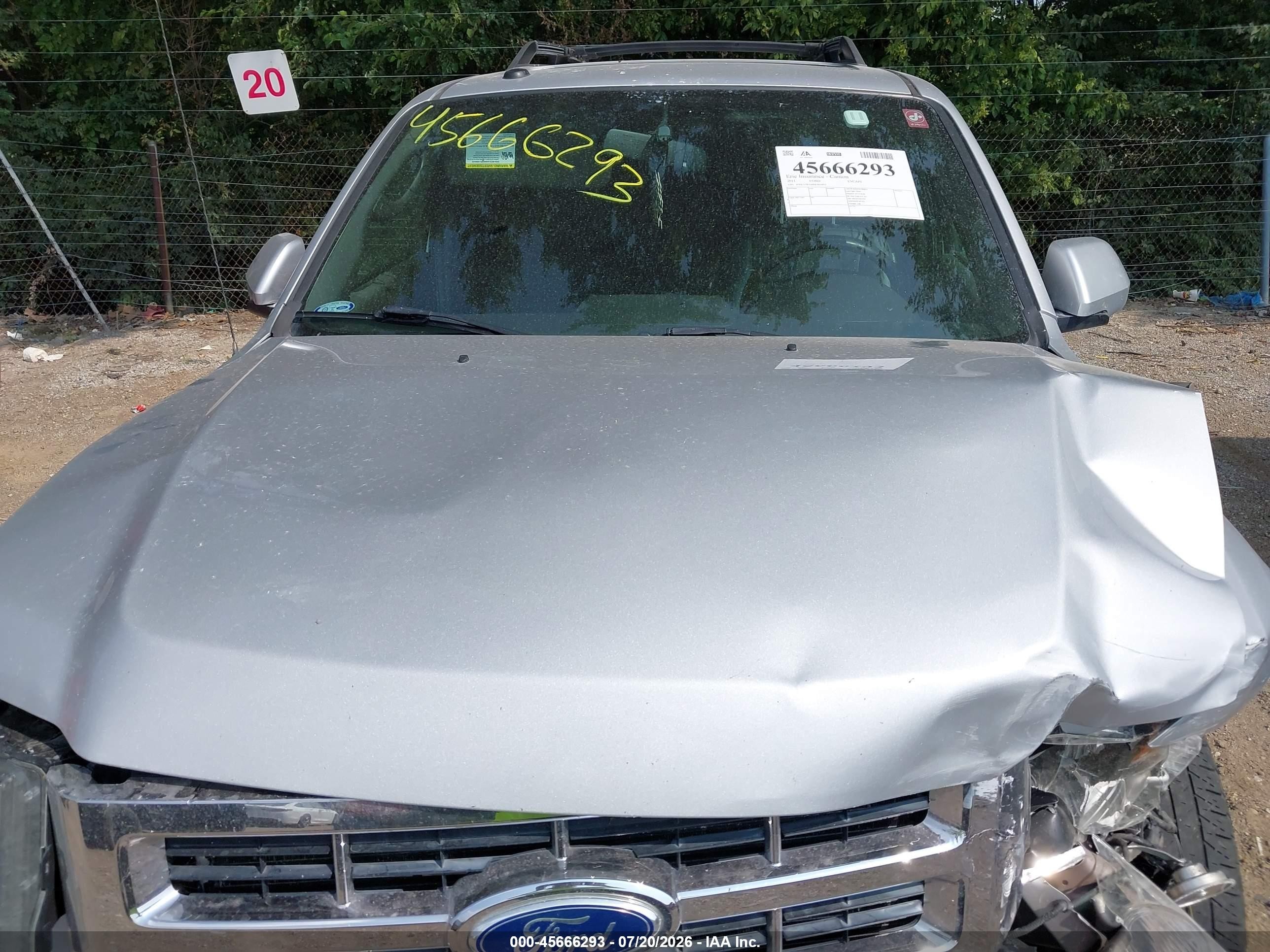 2011 Ford Escape Limited Silver vin: 1FMCU9EG4BKB64852