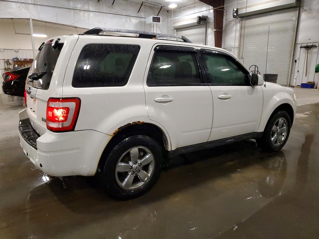 2011 Ford Escape Limited White vin: 1FMCU9EG4BKB65323