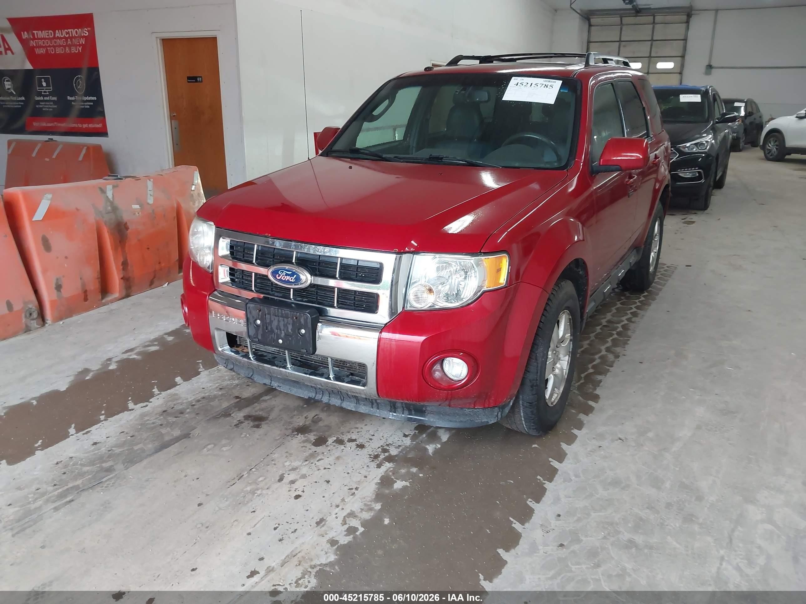 2011 Ford Escape Limited Red vin: 1FMCU9EG4BKC27612