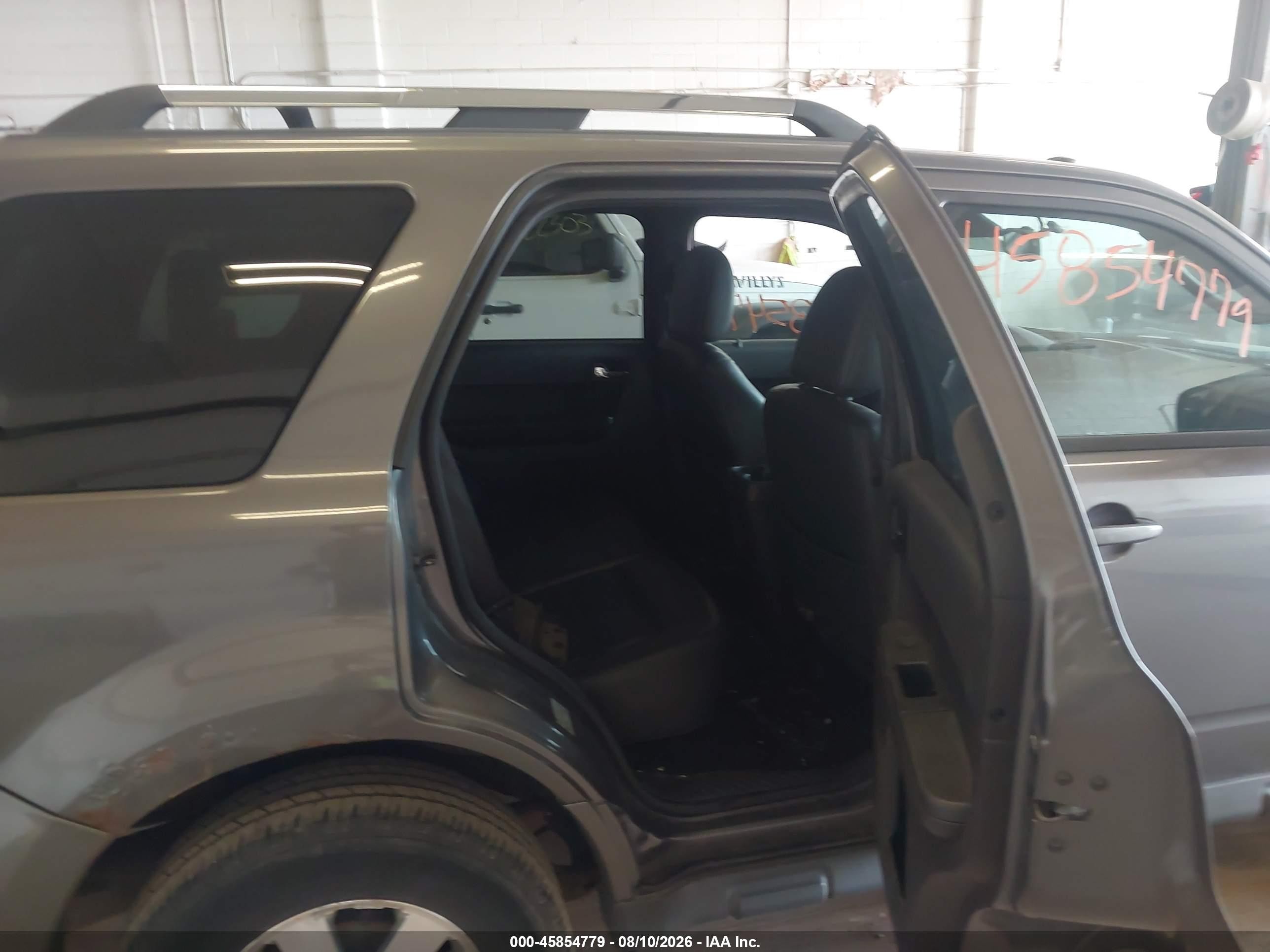 2011 Ford Escape Limited Серый vin: 1FMCU9EG4BKC49173