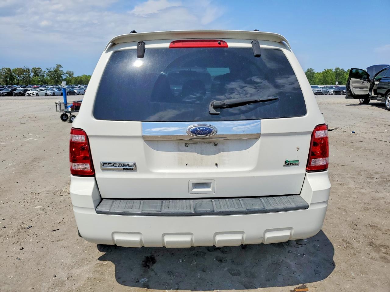 2010 Ford Escape Limited Белый vin: 1FMCU9EG5AKC26385