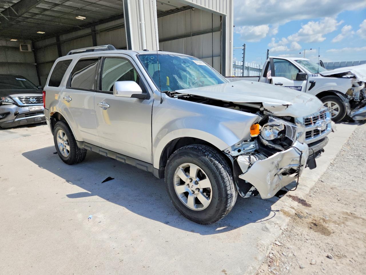 2010 Ford Escape Limited Silver vin: 1FMCU9EG5AKC46104