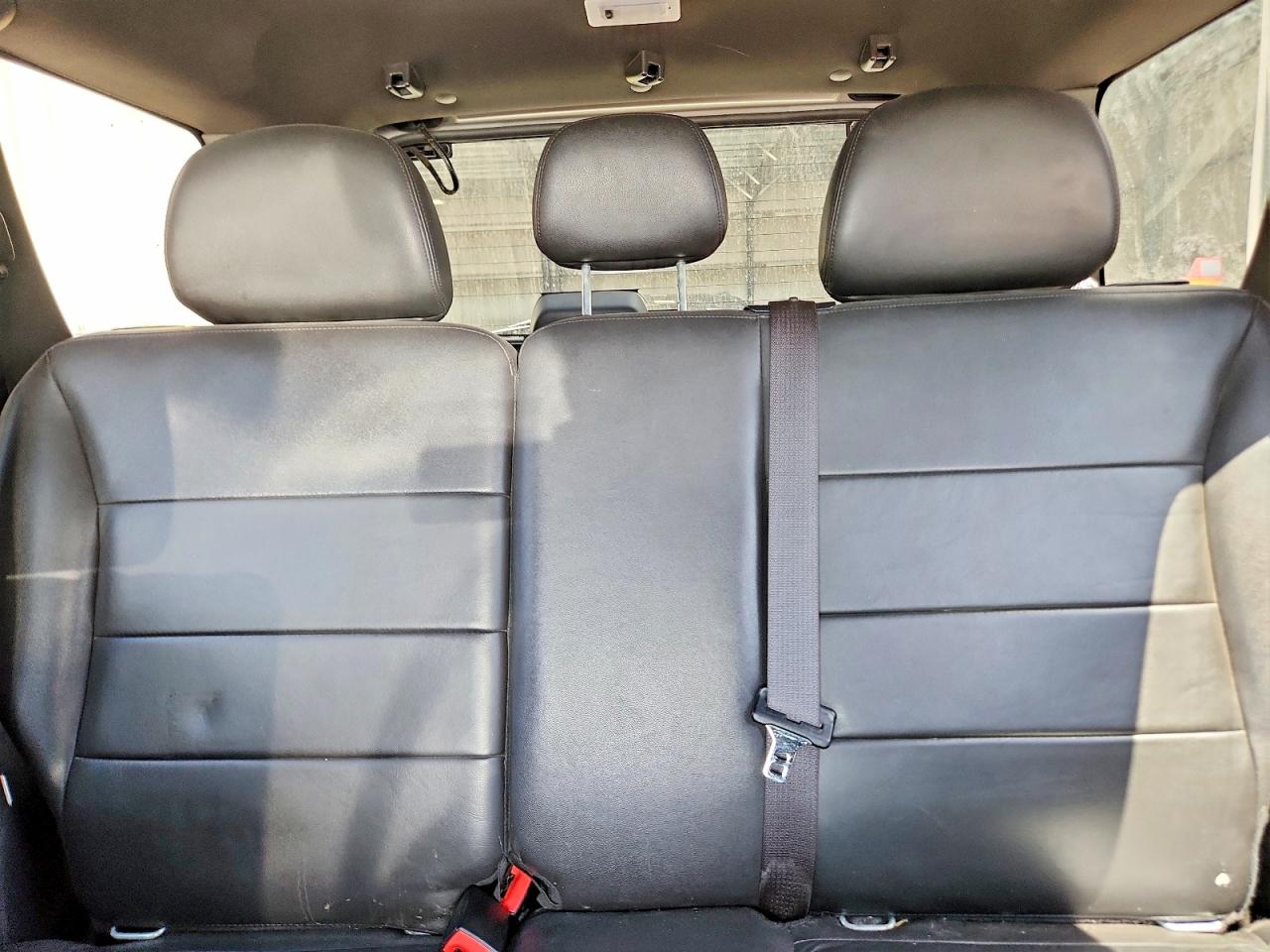 2010 Ford Escape Limited Silver vin: 1FMCU9EG5AKC46104
