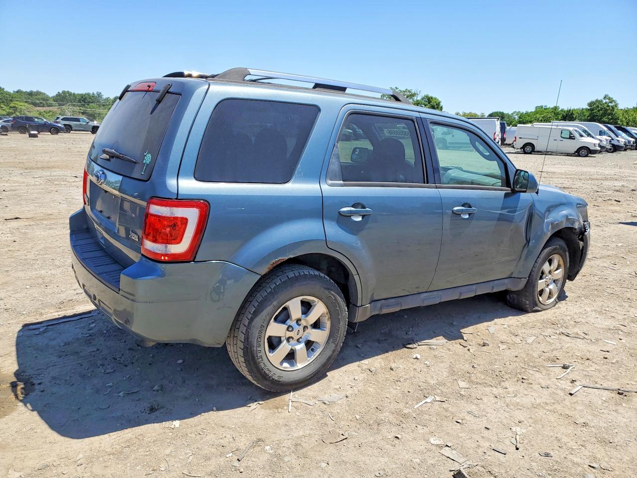 2011 Ford Escape Blue vin: 1FMCU9EG5BKA96951